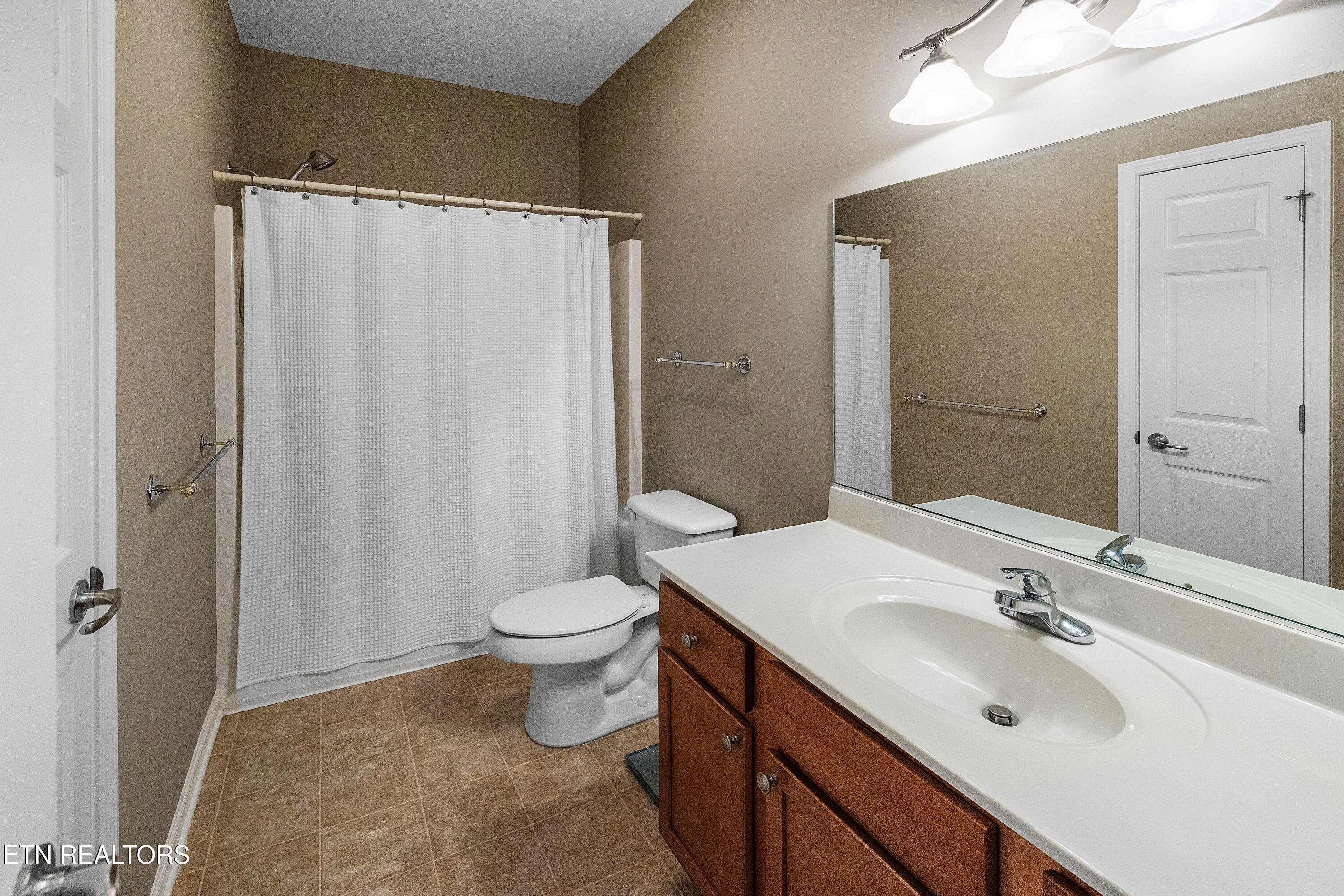 1127 Harbin Ridge Lane Knoxville TN 37909