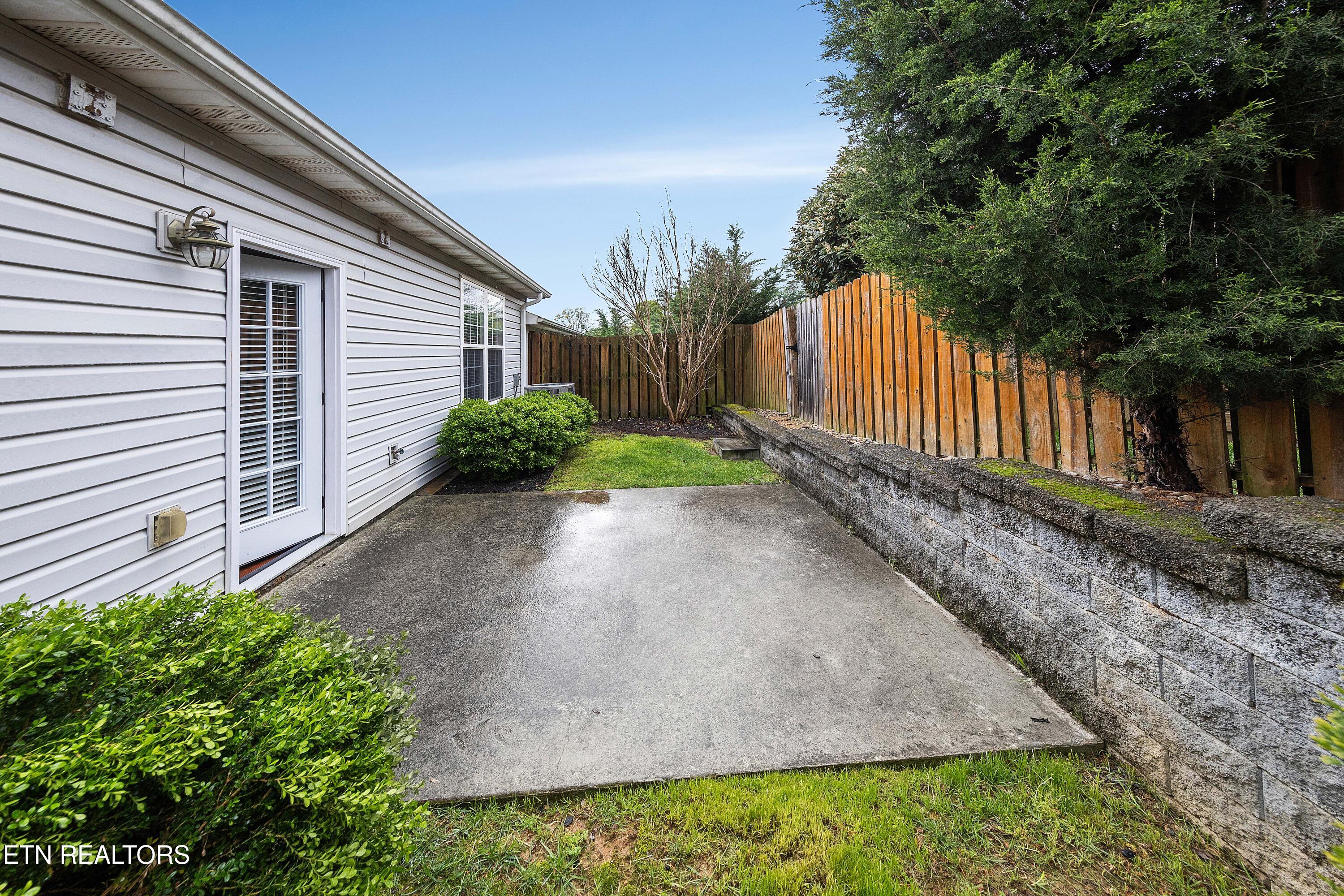 1127 Harbin Ridge Lane Knoxville TN 37909