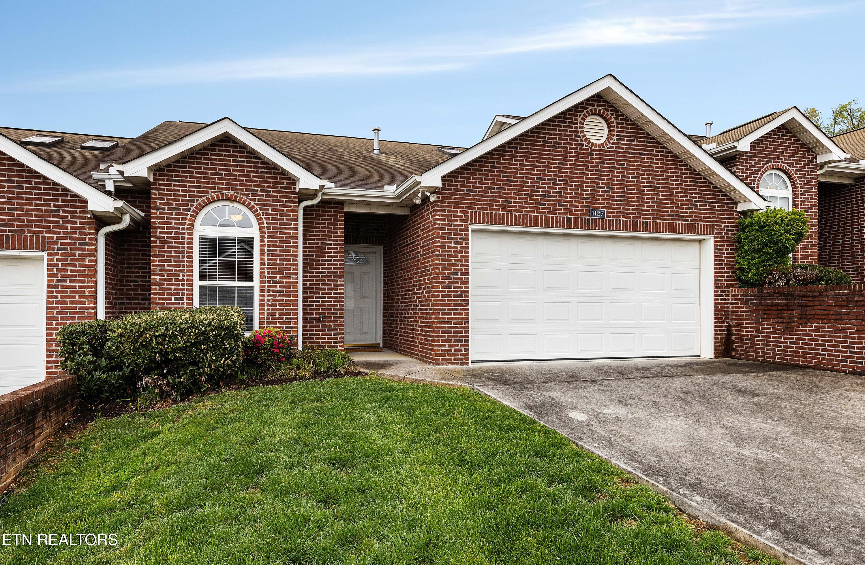 1127 Harbin Ridge Lane Knoxville TN 37909