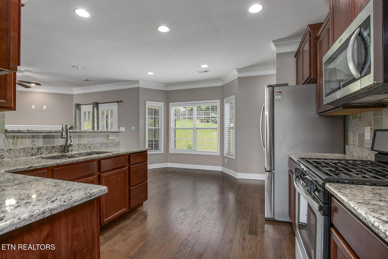 1737 Golden Nugget Lane Knoxville TN 37932