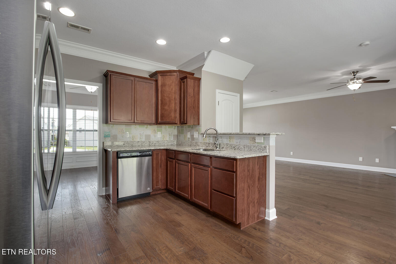 1737 Golden Nugget Lane Knoxville TN 37932