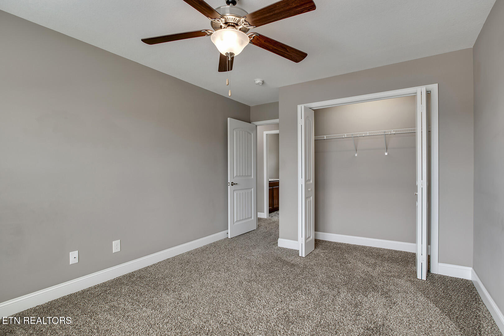 1737 Golden Nugget Lane Knoxville TN 37932
