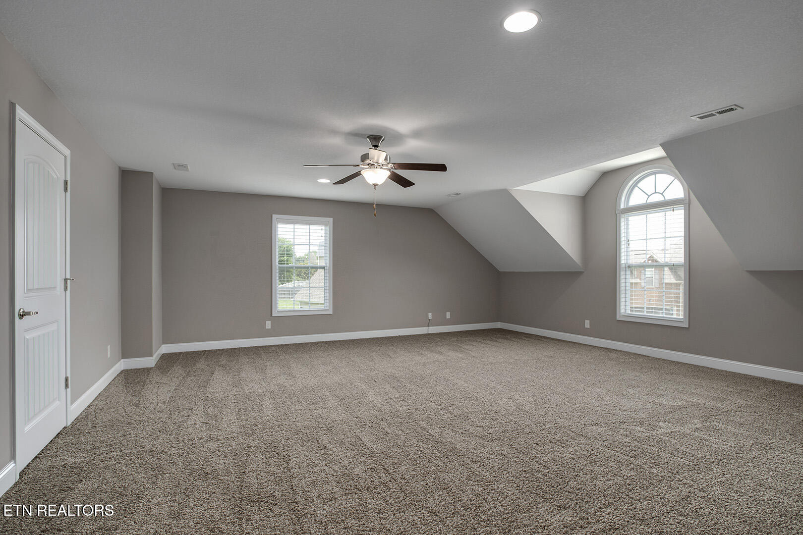 1737 Golden Nugget Lane Knoxville TN 37932