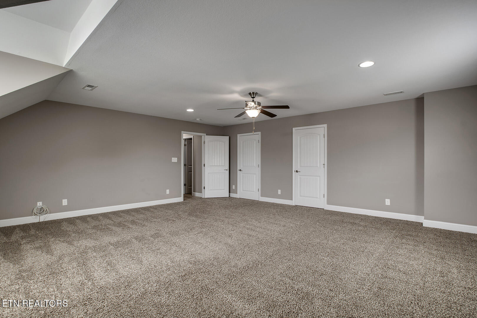 1737 Golden Nugget Lane Knoxville TN 37932
