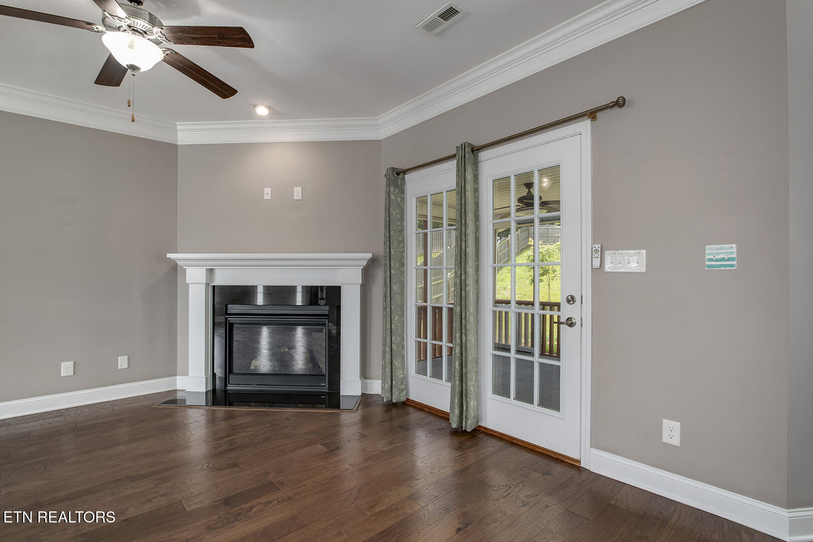1737 Golden Nugget Lane Knoxville TN 37932