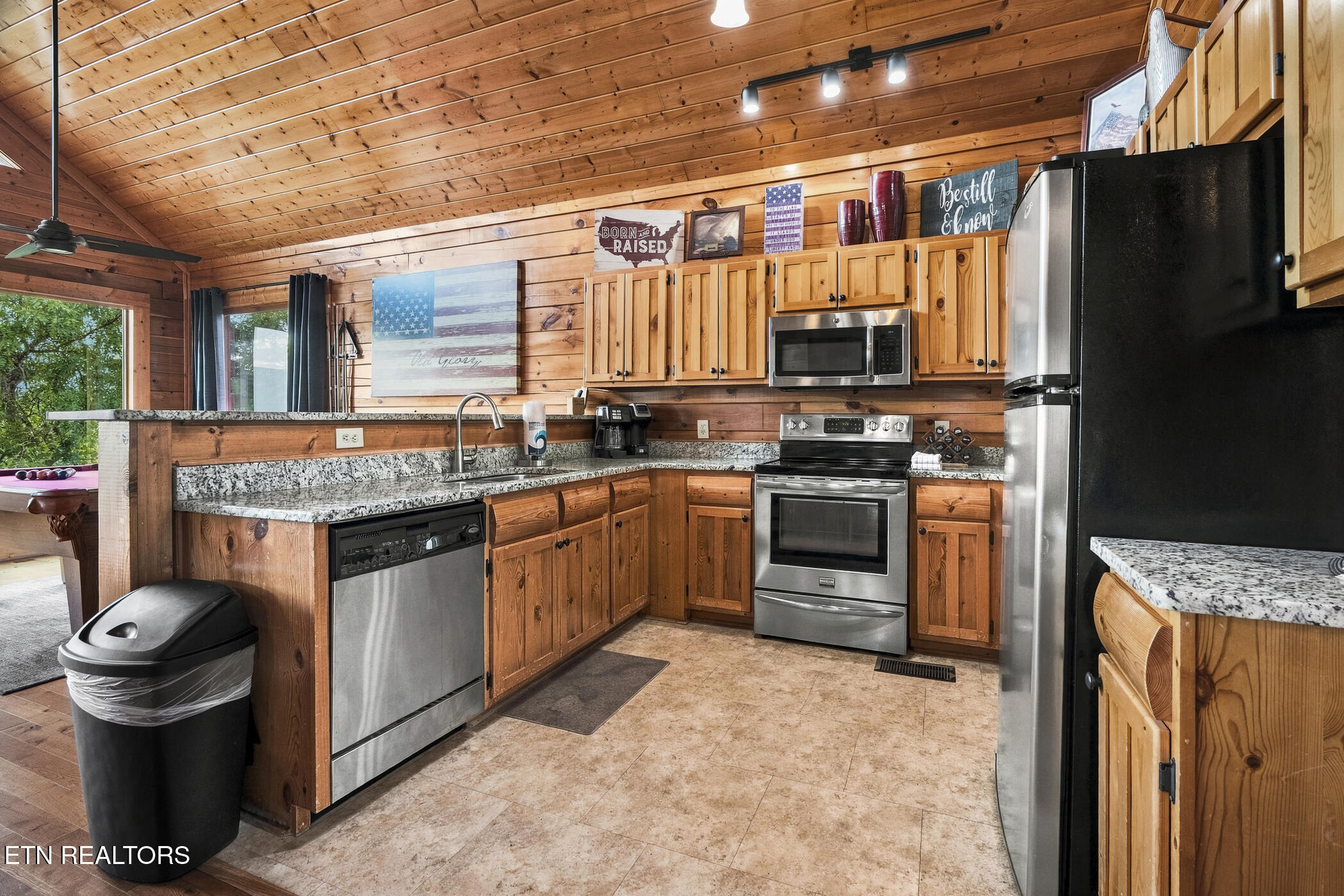 2310 Top Of The World Drive Sevierville TN 37876