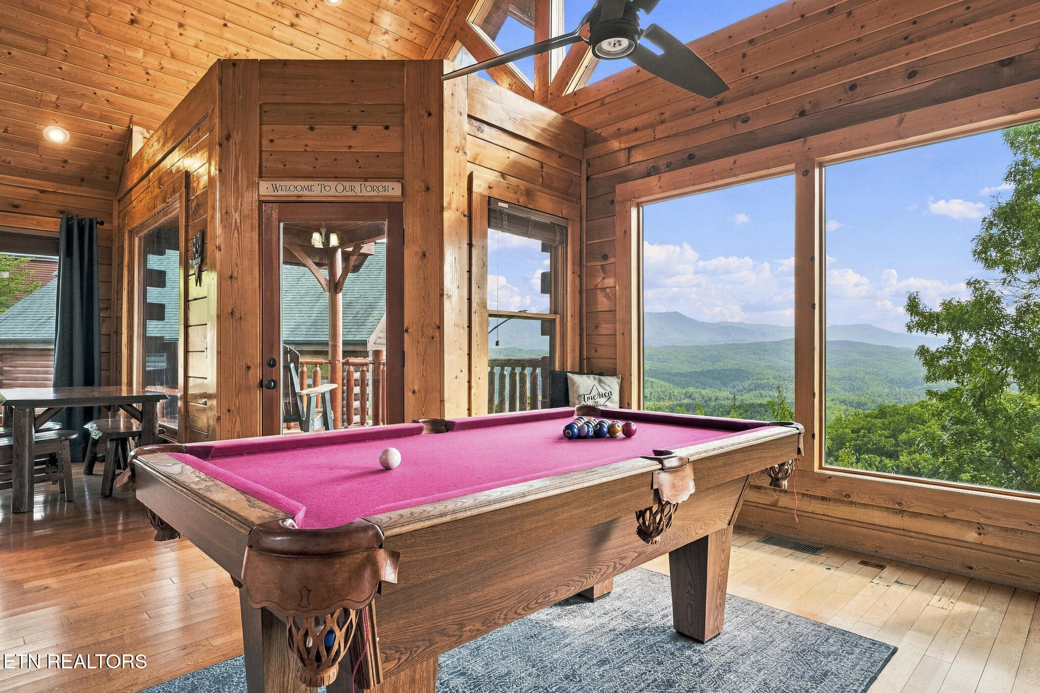 2310 Top Of The World Drive Sevierville TN 37876