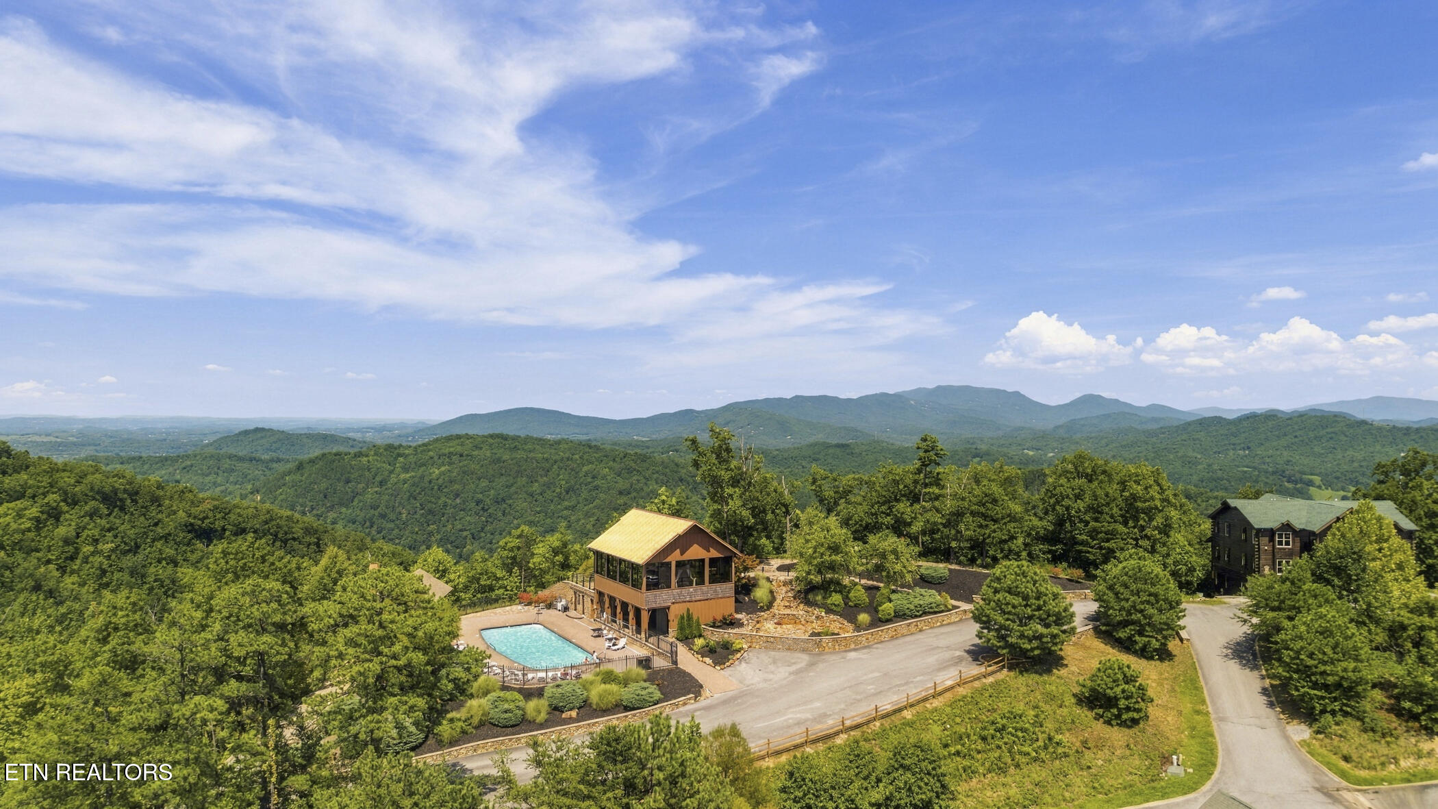 2310 Top Of The World Drive Sevierville TN 37876