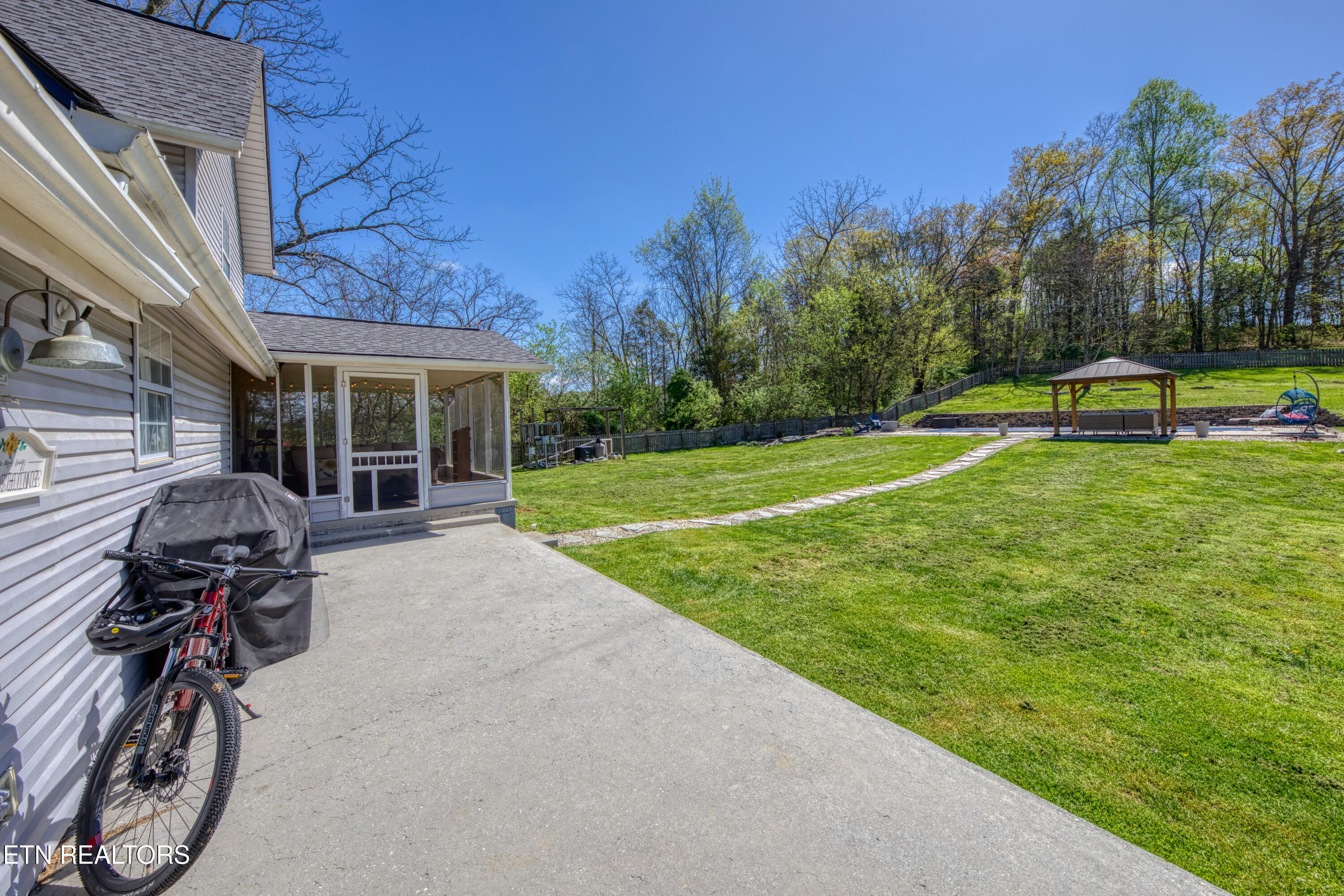 1708 Mountain Road Andersonville TN 37705