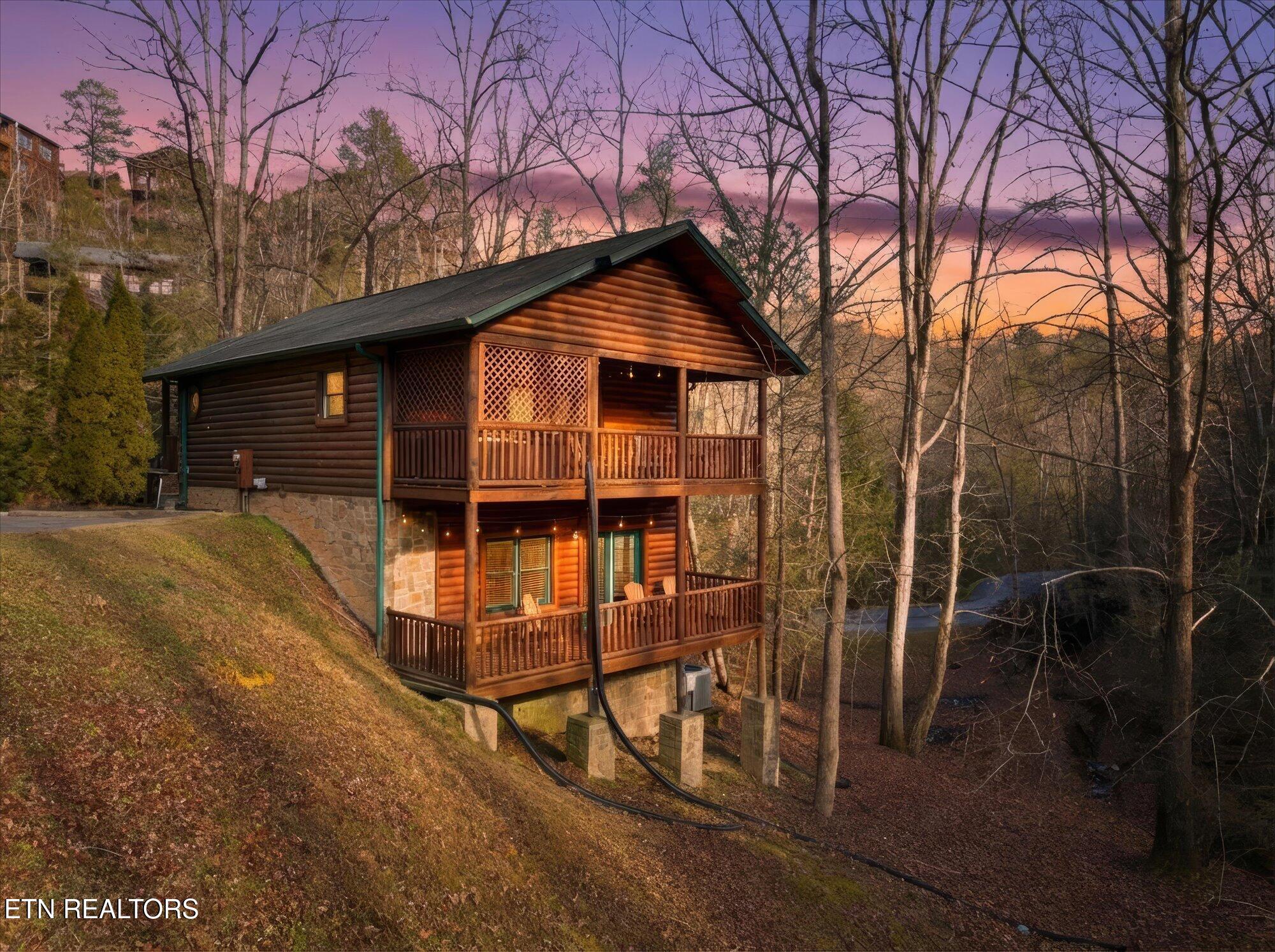 625 Gatlinburg Falls Way Gatlinburg TN 37738