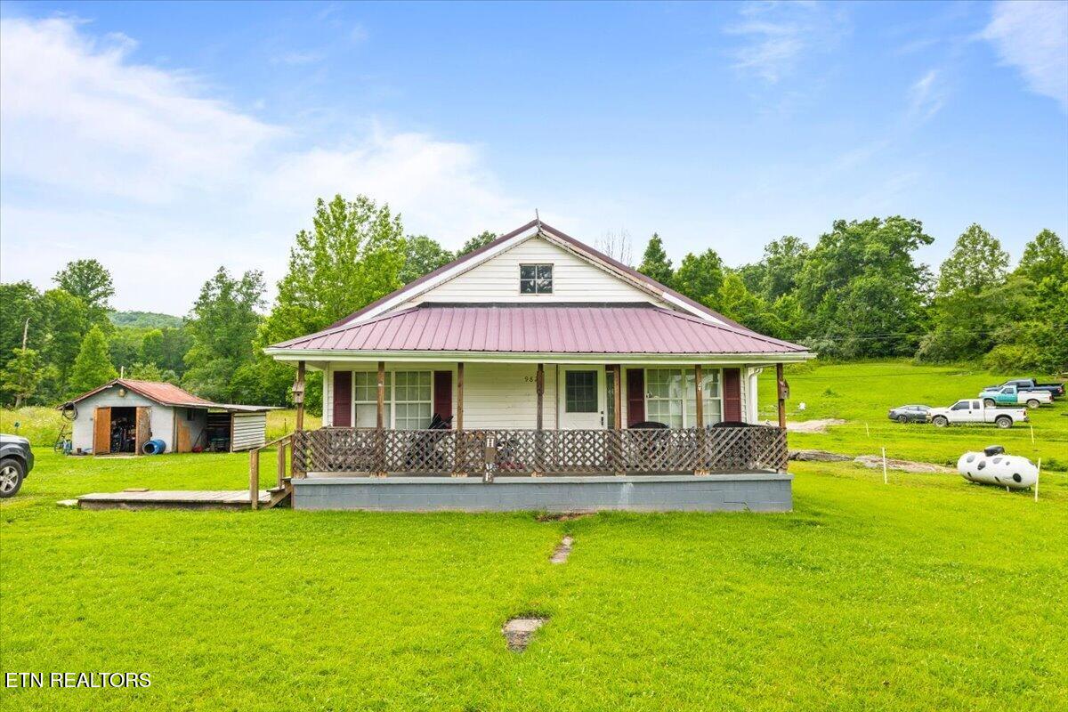 982 Little White Oak Road Duff TN 37729