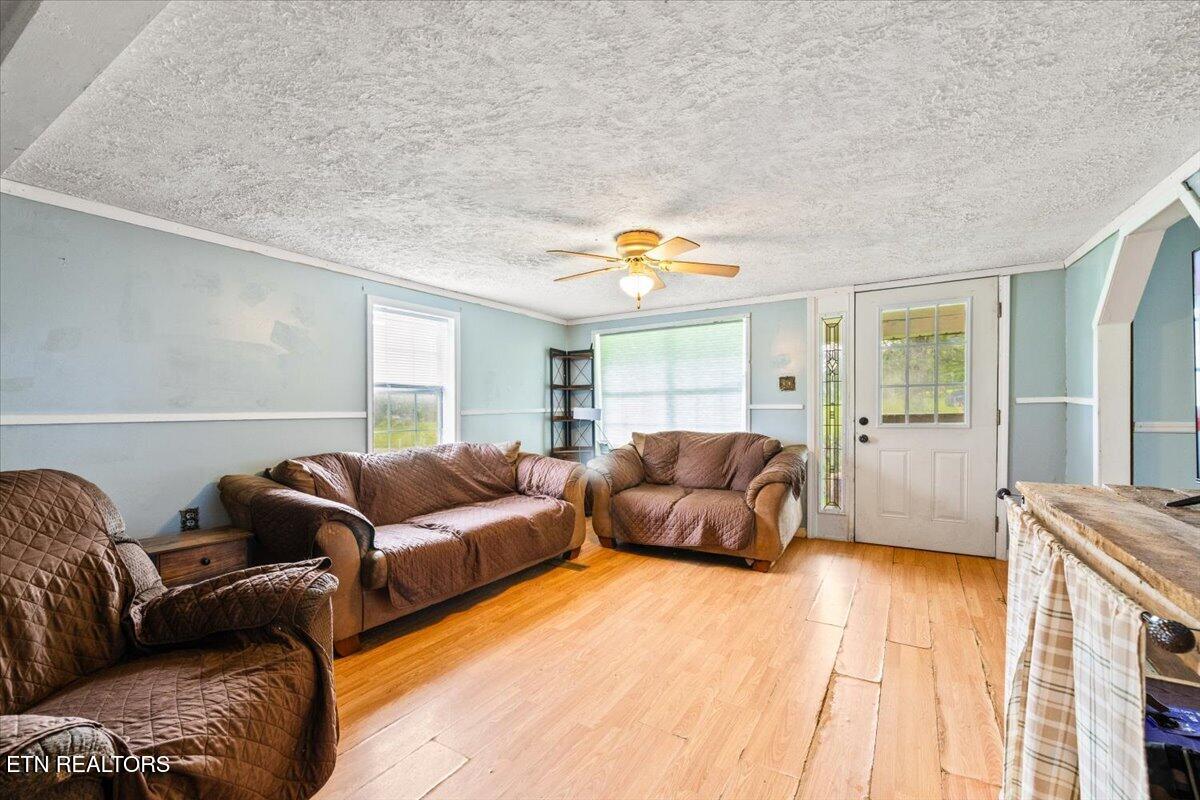 982 Little White Oak Road Duff TN 37729
