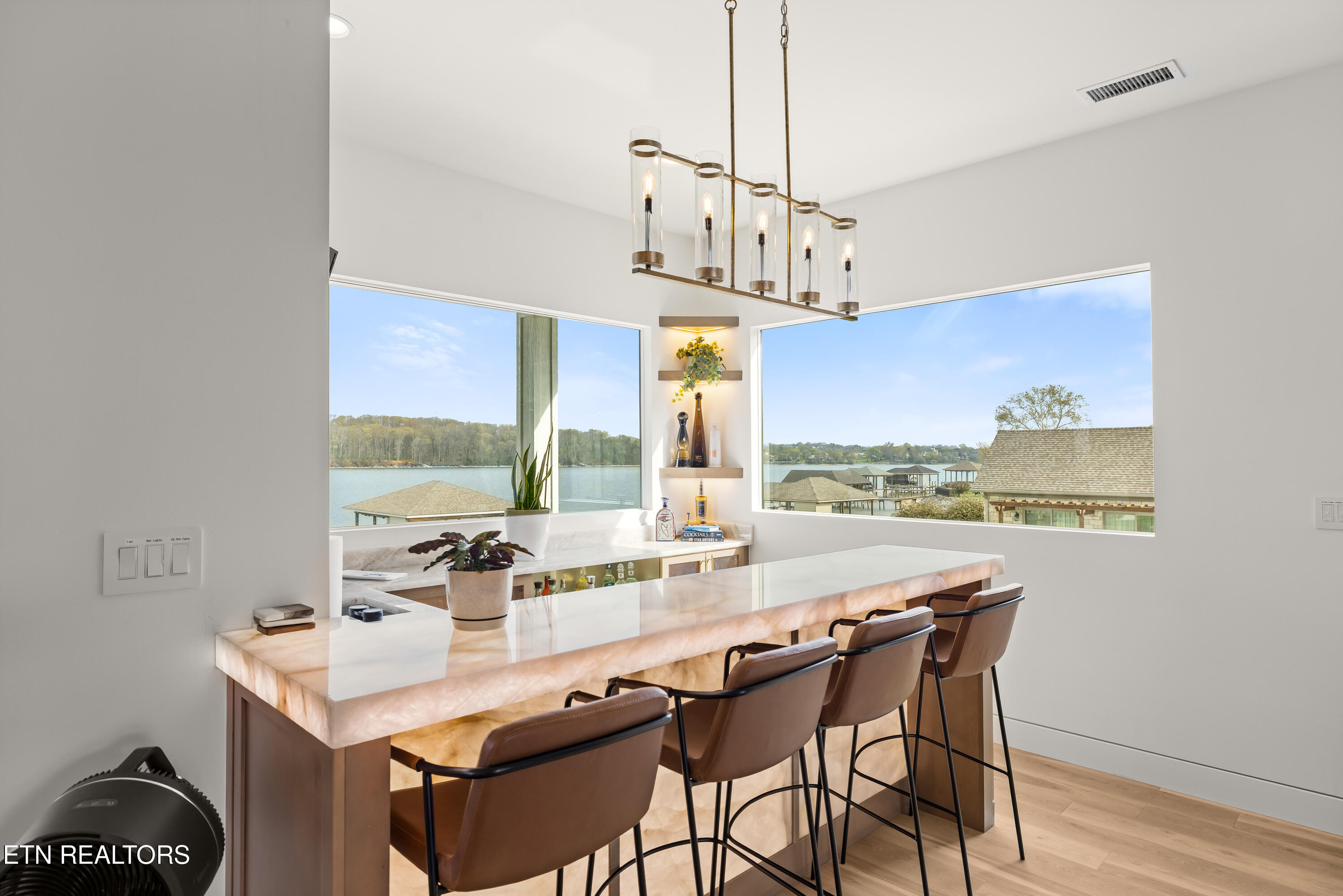 3742 Promontory Point Louisville TN 37777