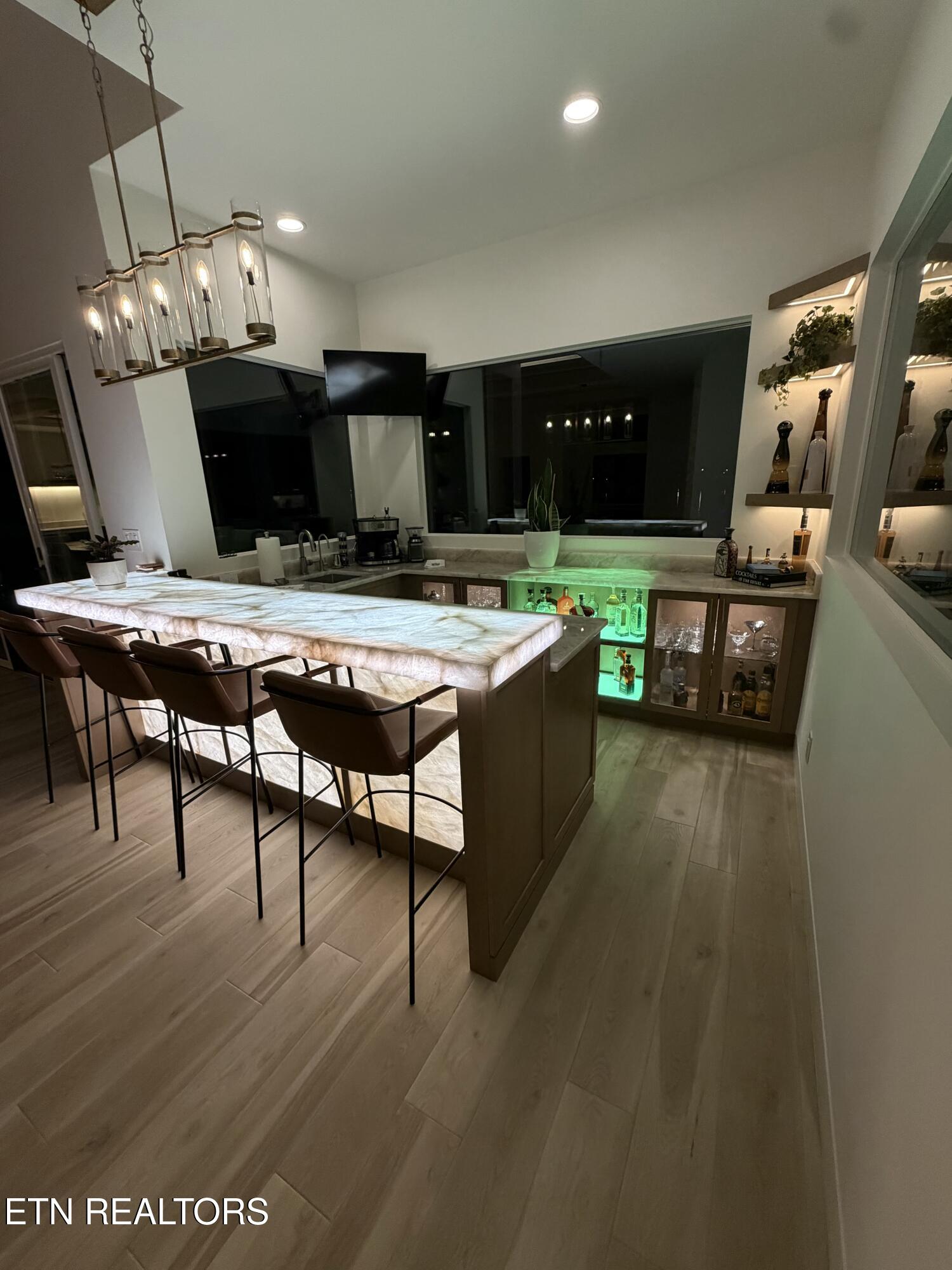 3742 Promontory Point Louisville TN 37777