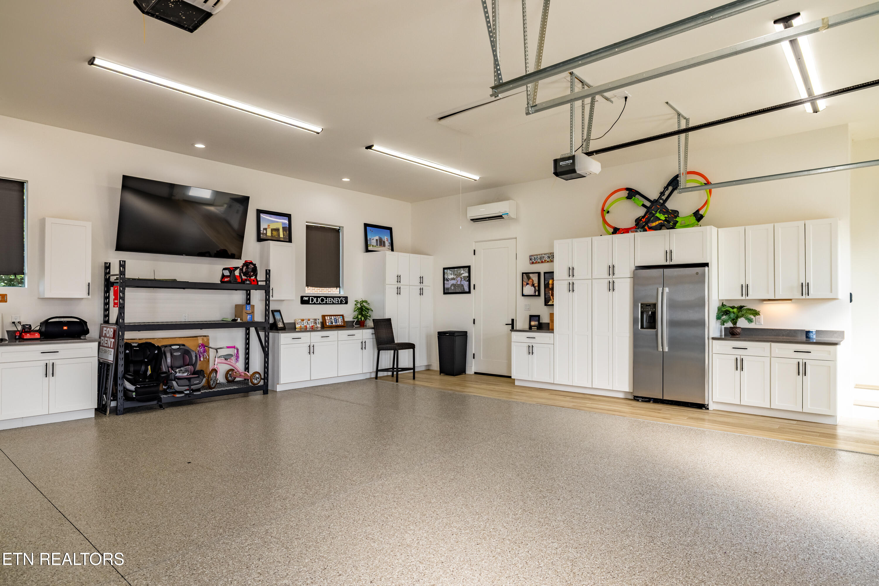 3742 Promontory Point Louisville TN 37777