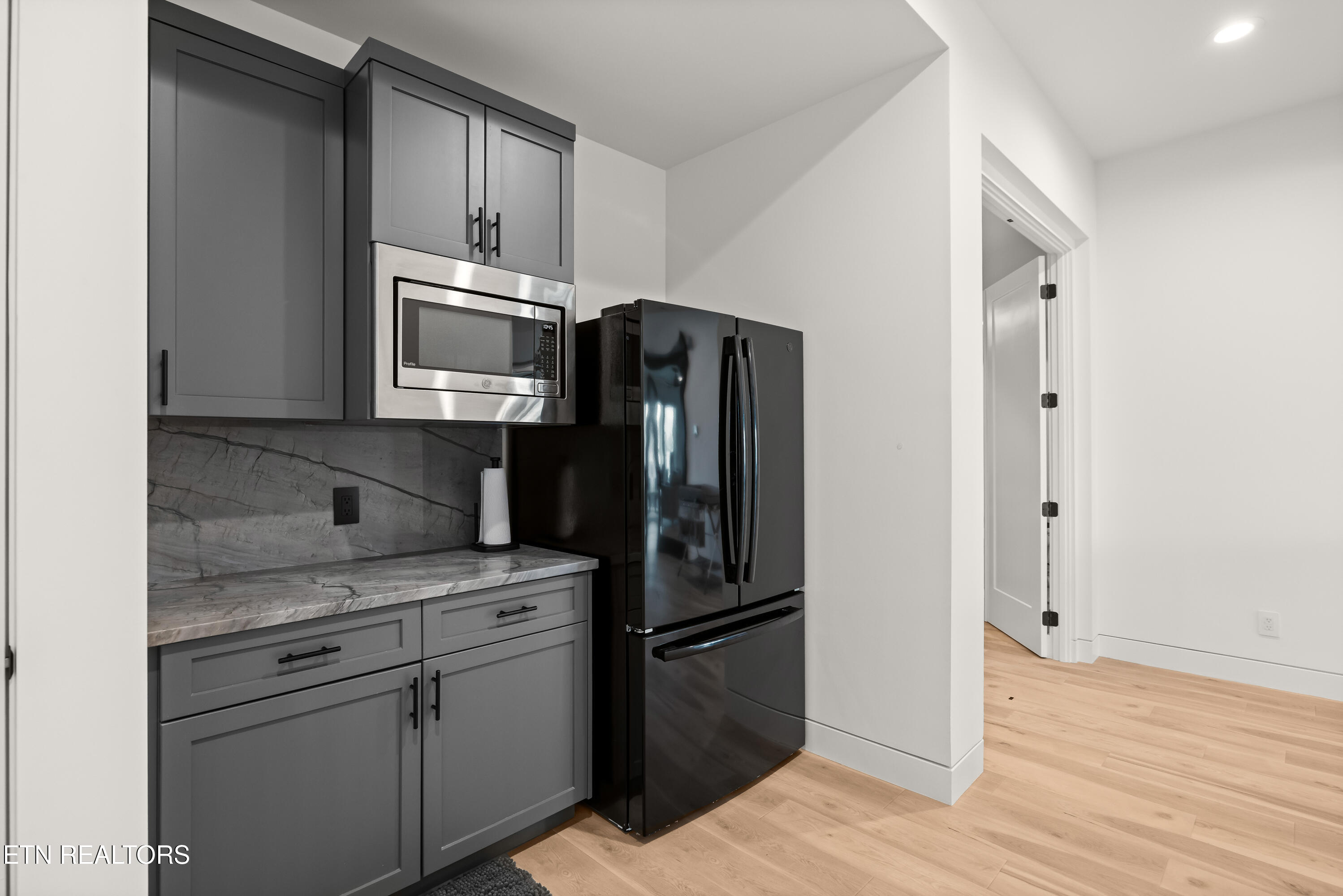 3742 Promontory Point Louisville TN 37777