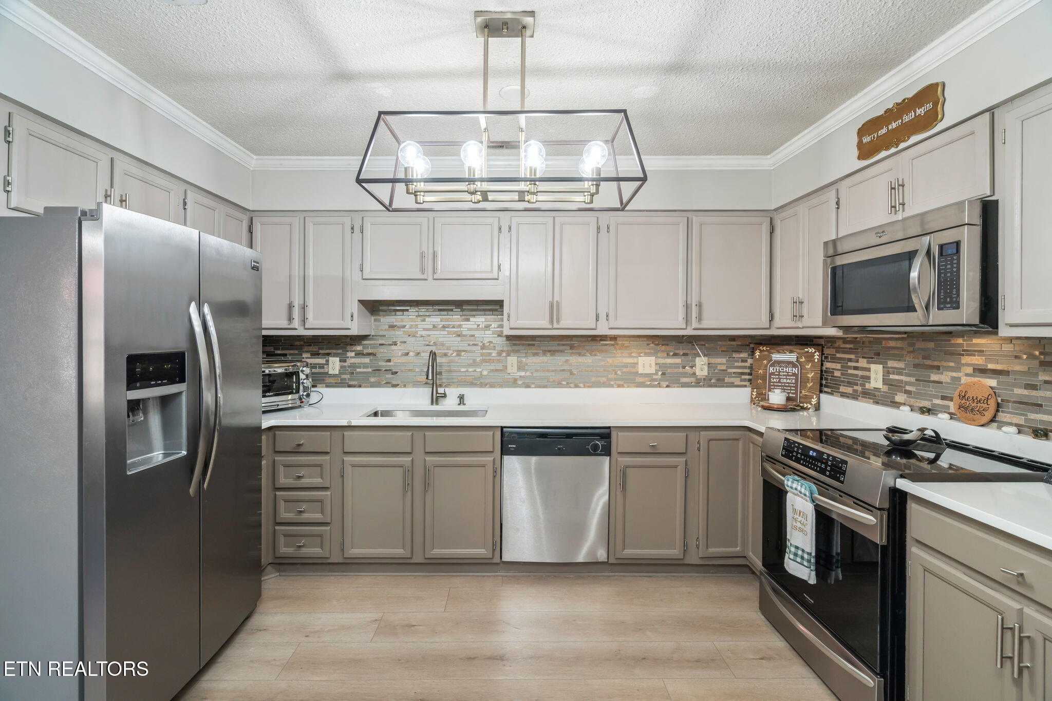 5009 Griffins Gate Lane Knoxville TN 37912