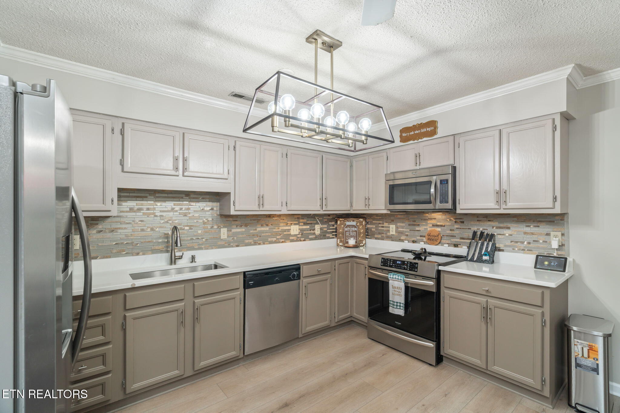 5009 Griffins Gate Lane Knoxville TN 37912