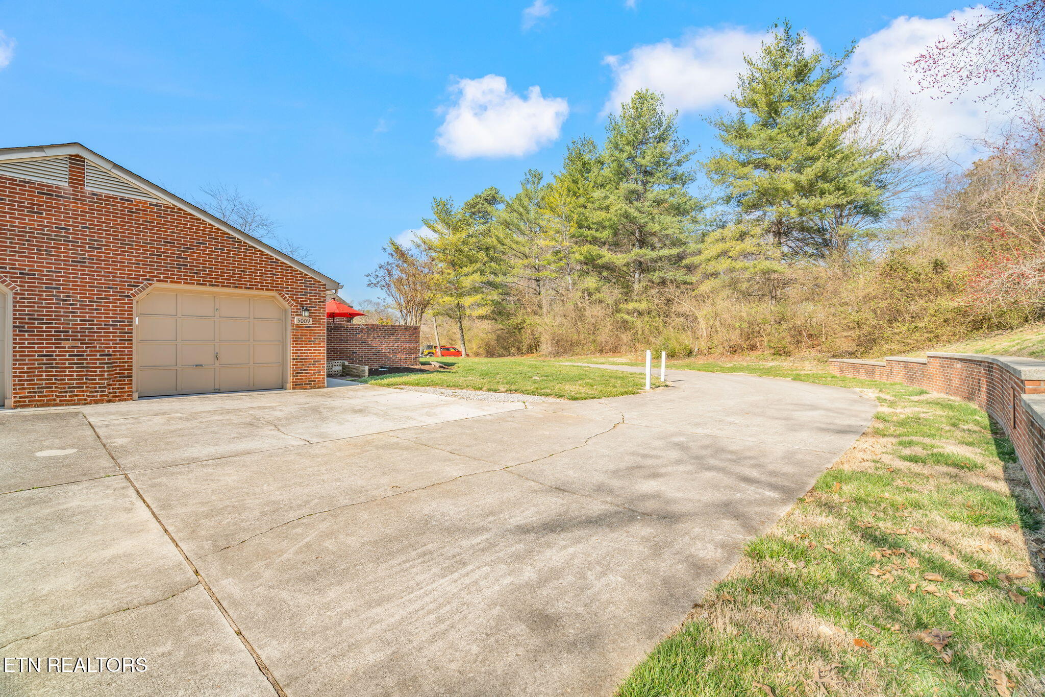 5009 Griffins Gate Lane Knoxville TN 37912