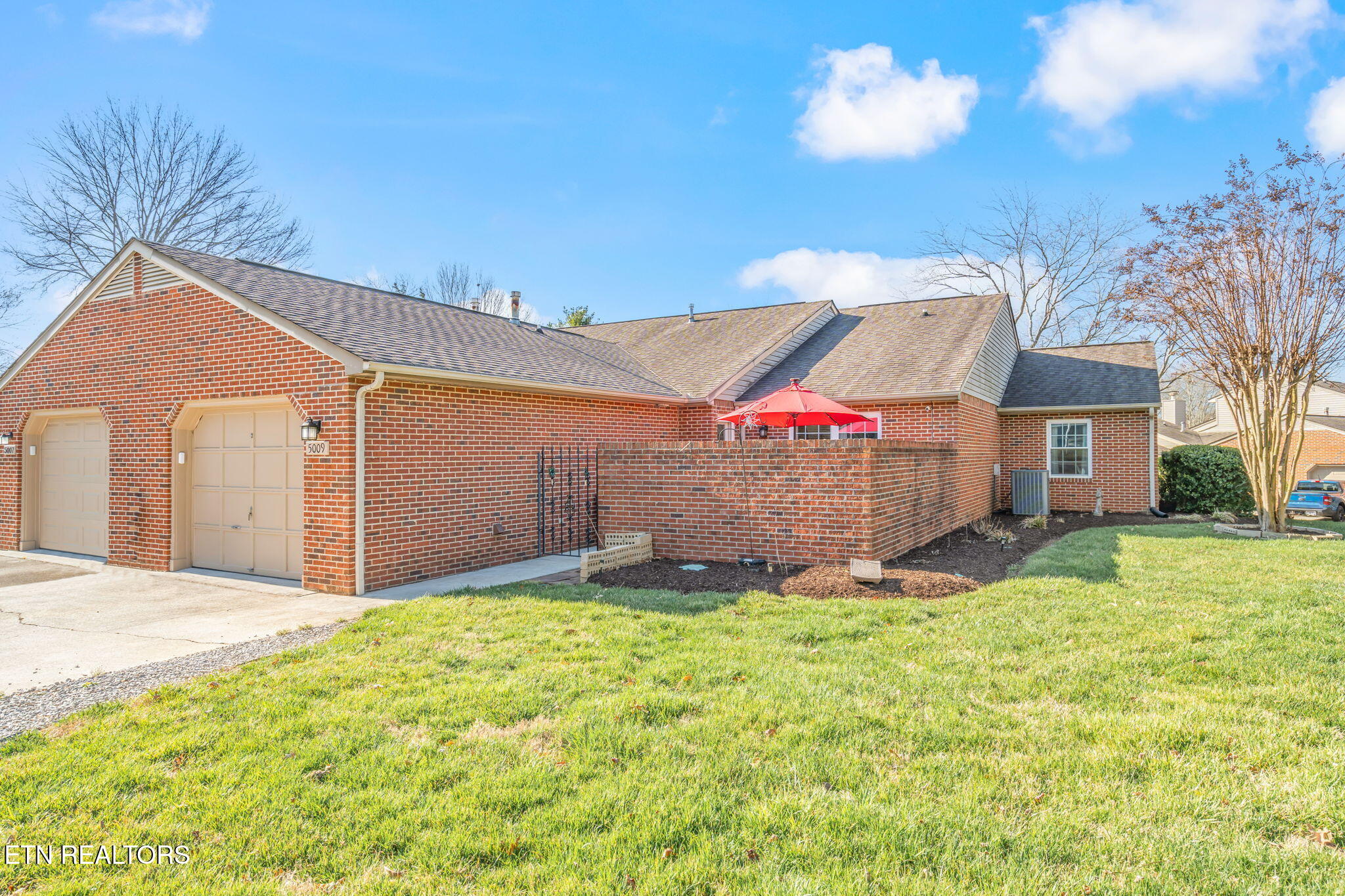 5009 Griffins Gate Lane Knoxville TN 37912