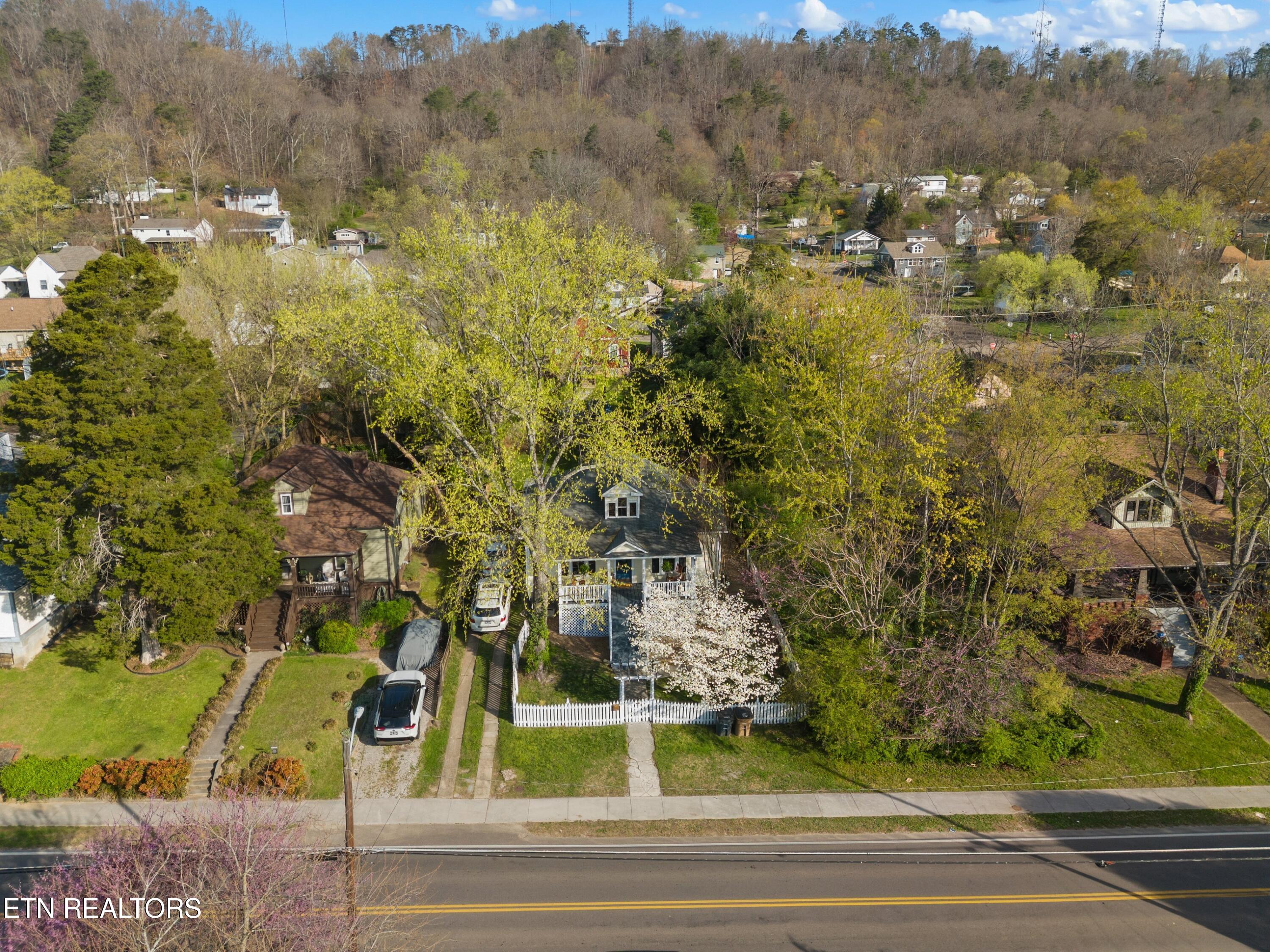 437 Chickamauga Avenue Knoxville TN 37917
