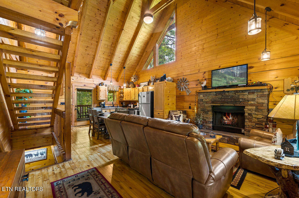 1728 Scenic Woods Way Sevierville TN 37876