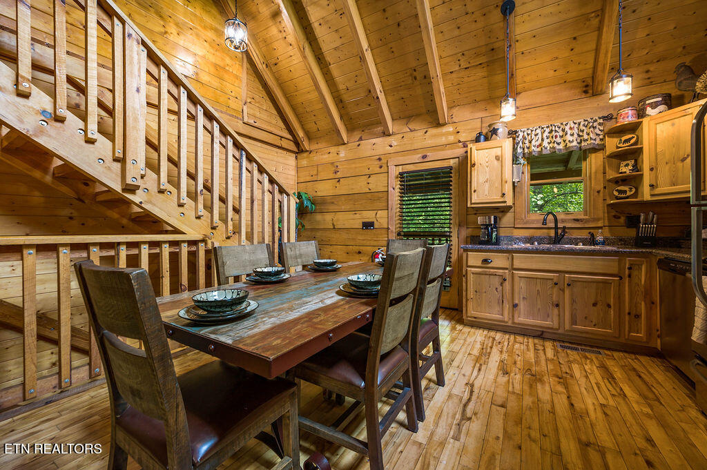 1728 Scenic Woods Way Sevierville TN 37876