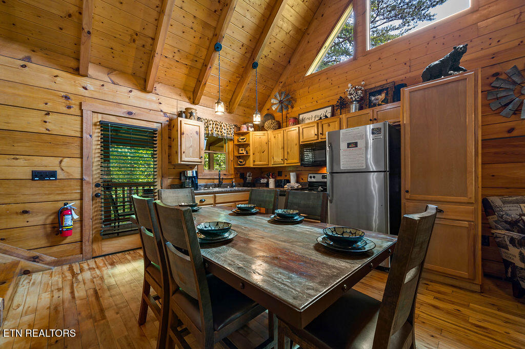 1728 Scenic Woods Way Sevierville TN 37876