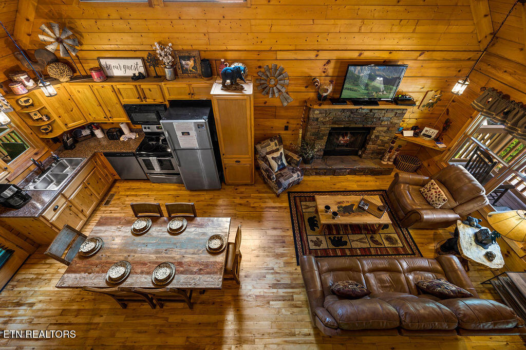 1728 Scenic Woods Way Sevierville TN 37876