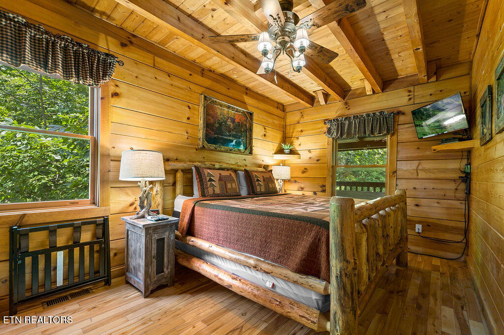 1728 Scenic Woods Way Sevierville TN 37876