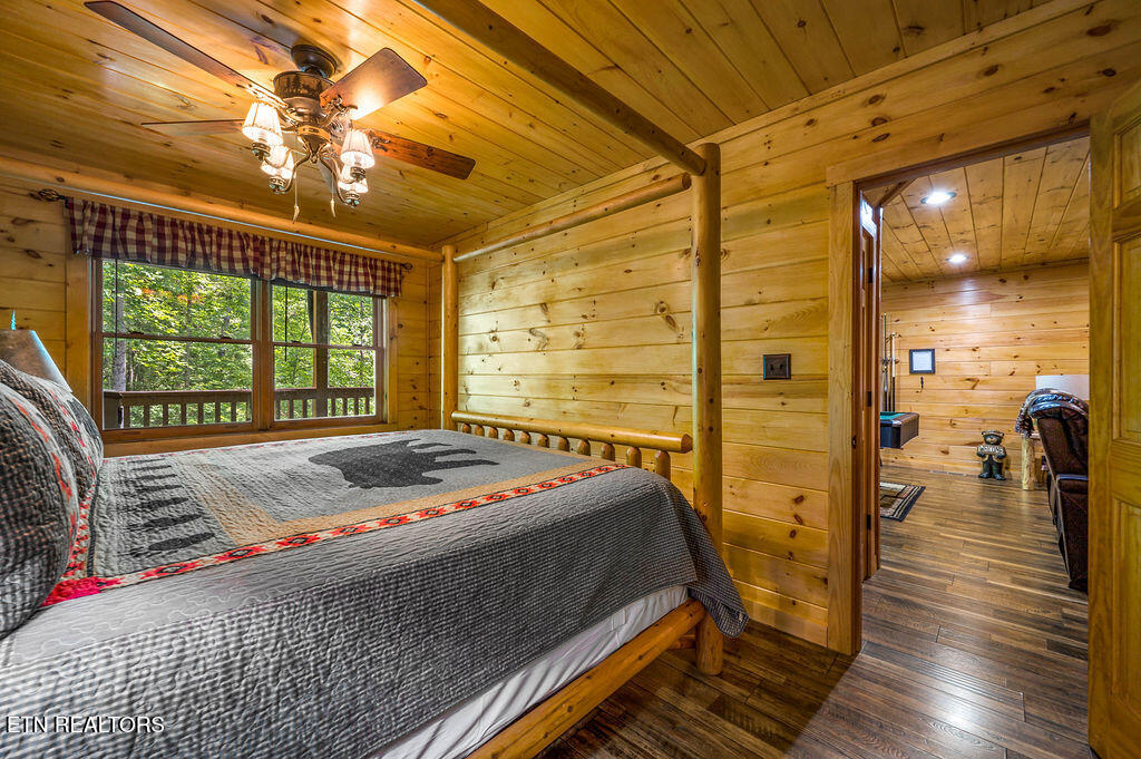 1728 Scenic Woods Way Sevierville TN 37876