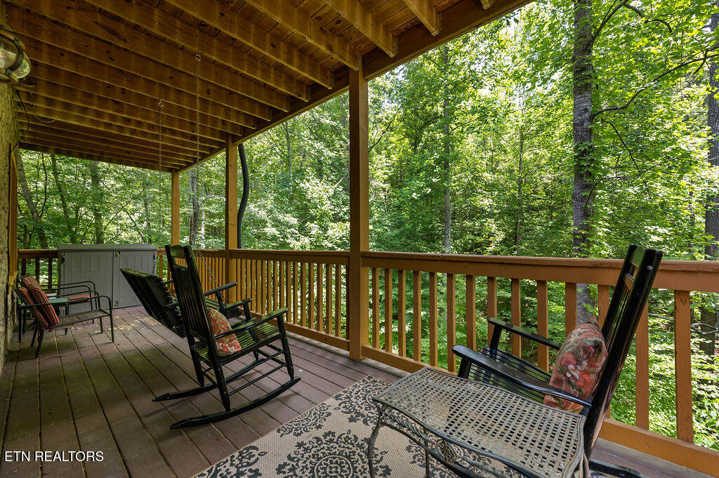 1728 Scenic Woods Way Sevierville TN 37876
