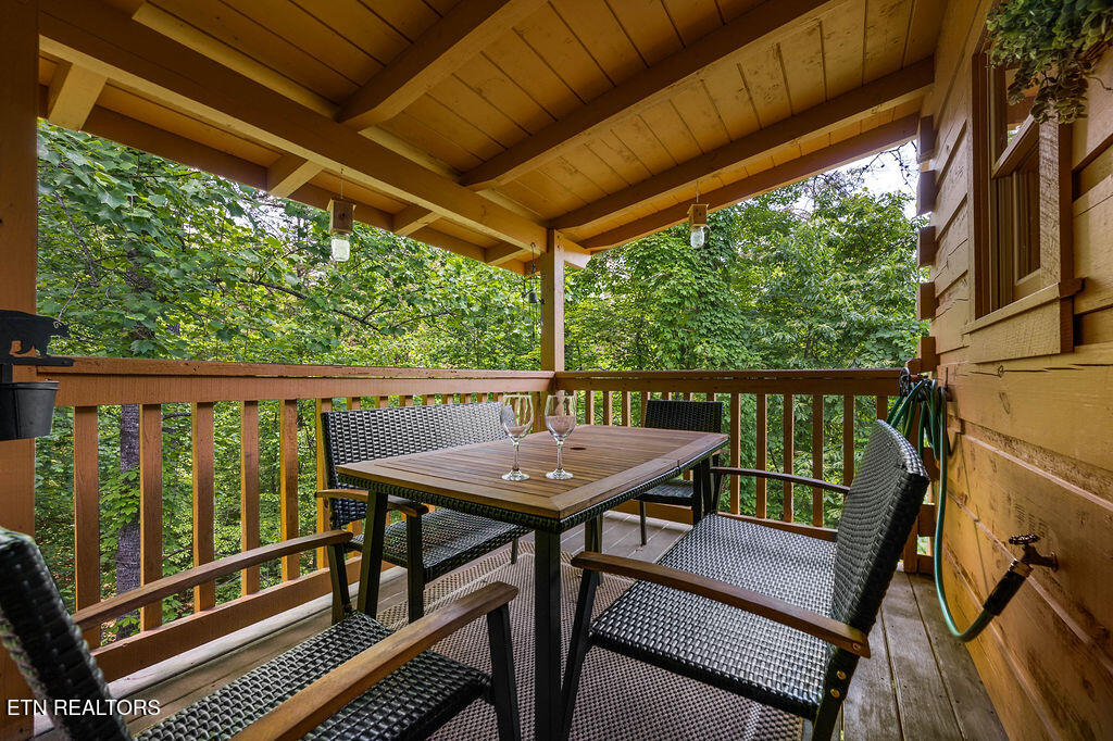 1728 Scenic Woods Way Sevierville TN 37876