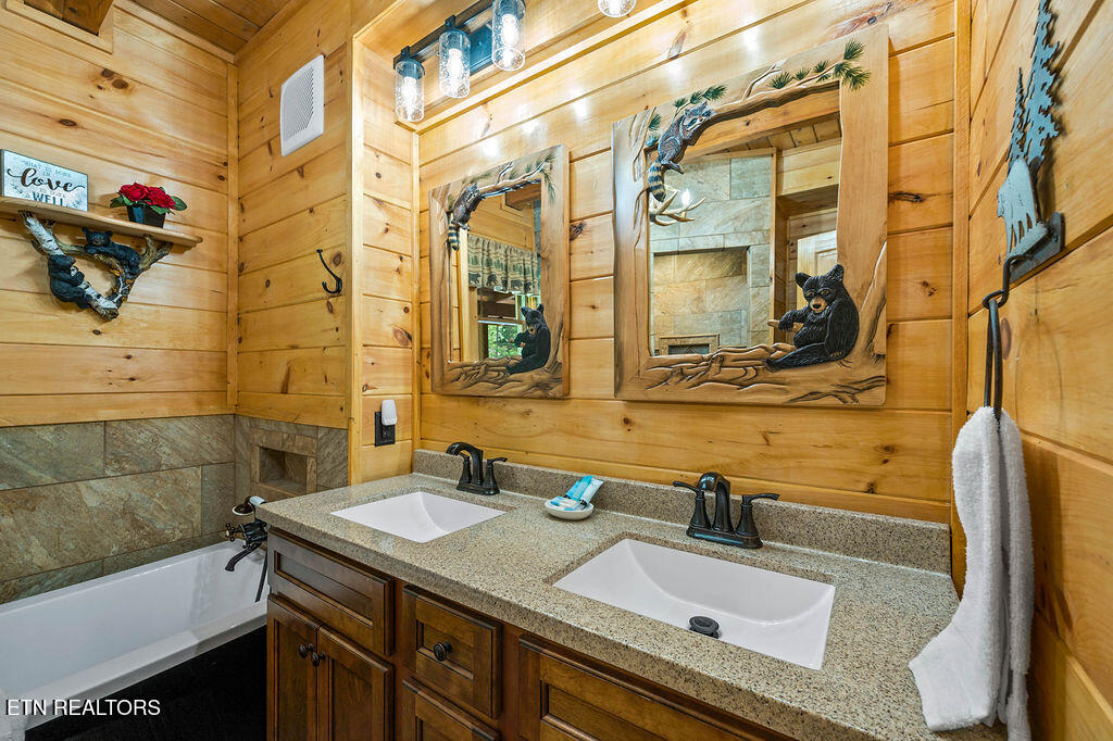 1728 Scenic Woods Way Sevierville TN 37876