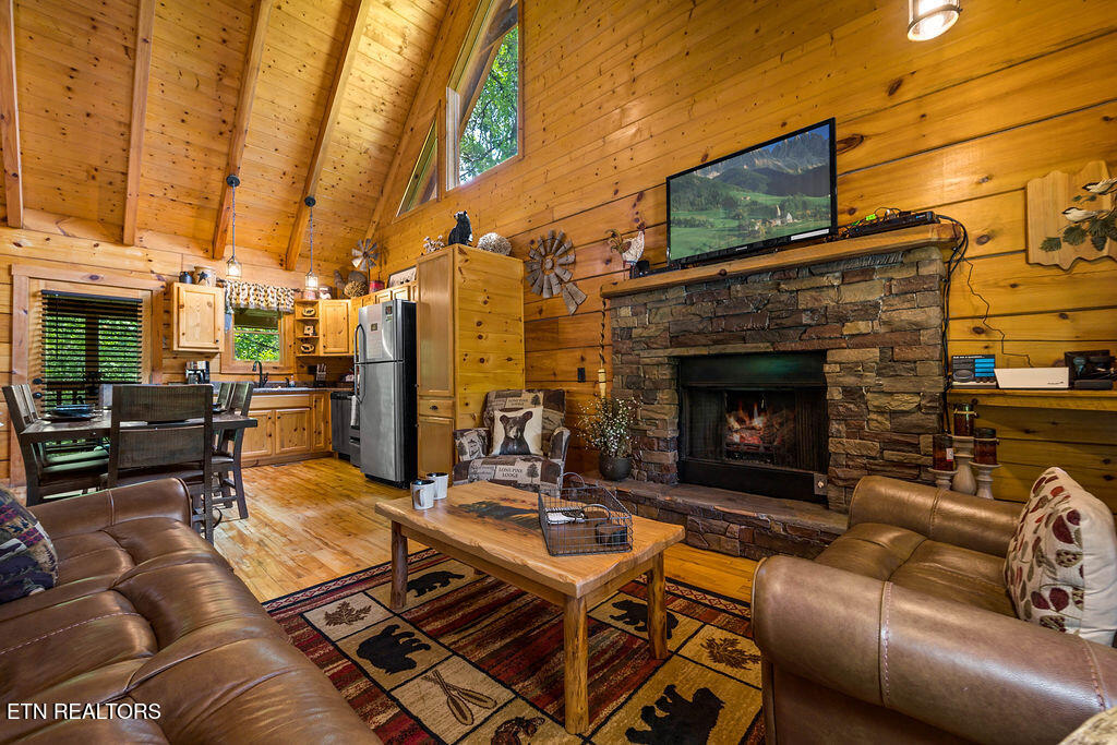 1728 Scenic Woods Way Sevierville TN 37876