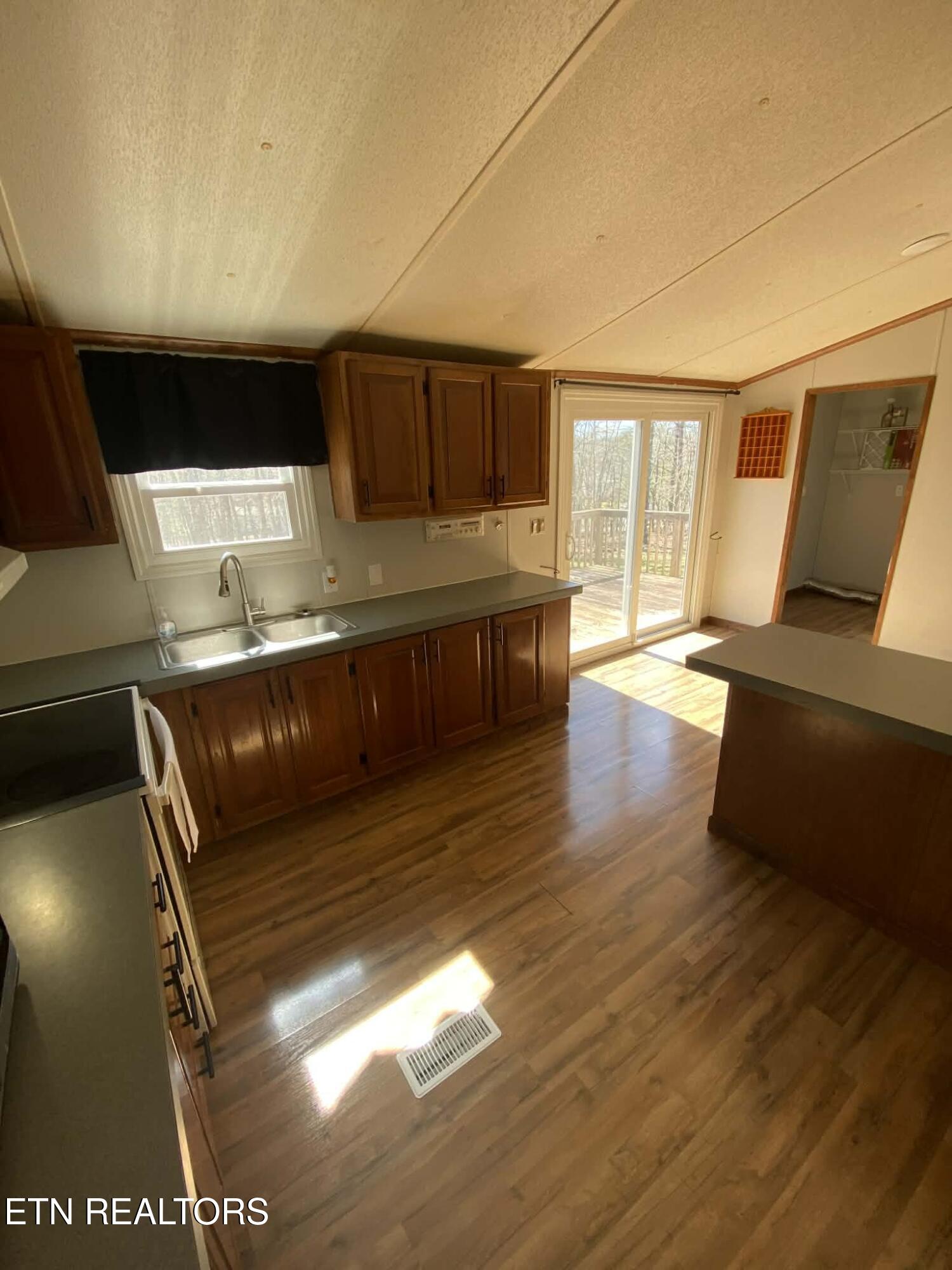 631 Merrimac Trail Crossville TN 38572
