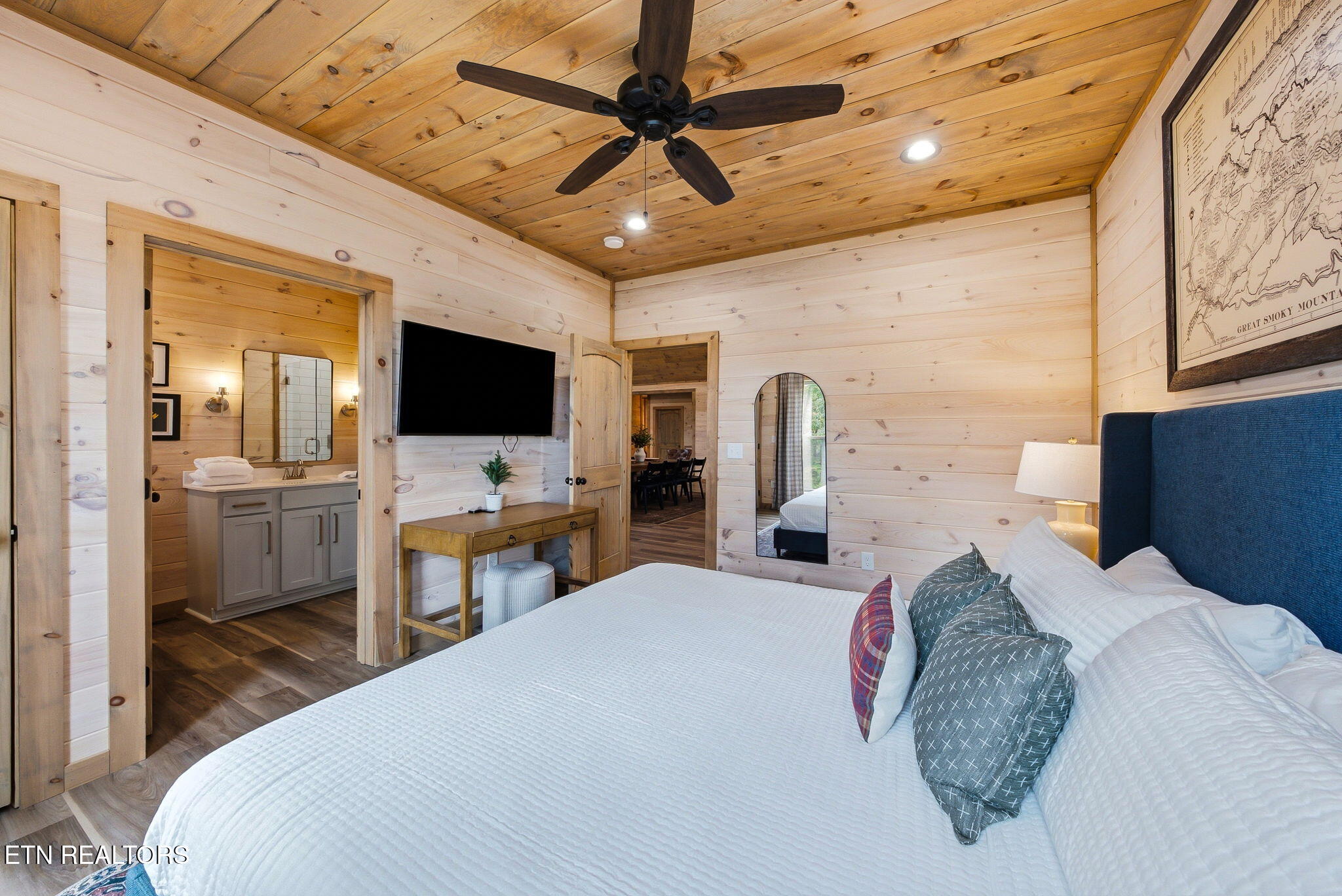 1524 Scenic Woods Way Sevierville TN 37876