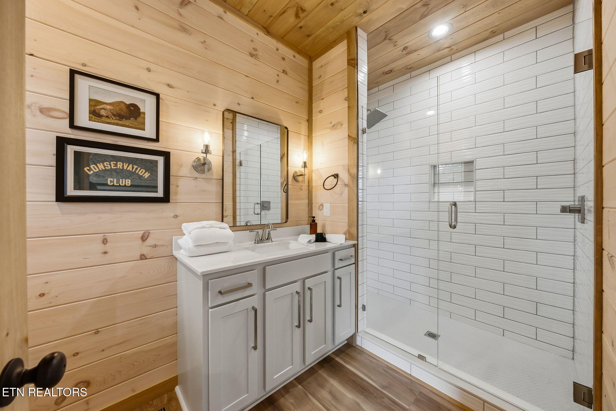 1524 Scenic Woods Way Sevierville TN 37876