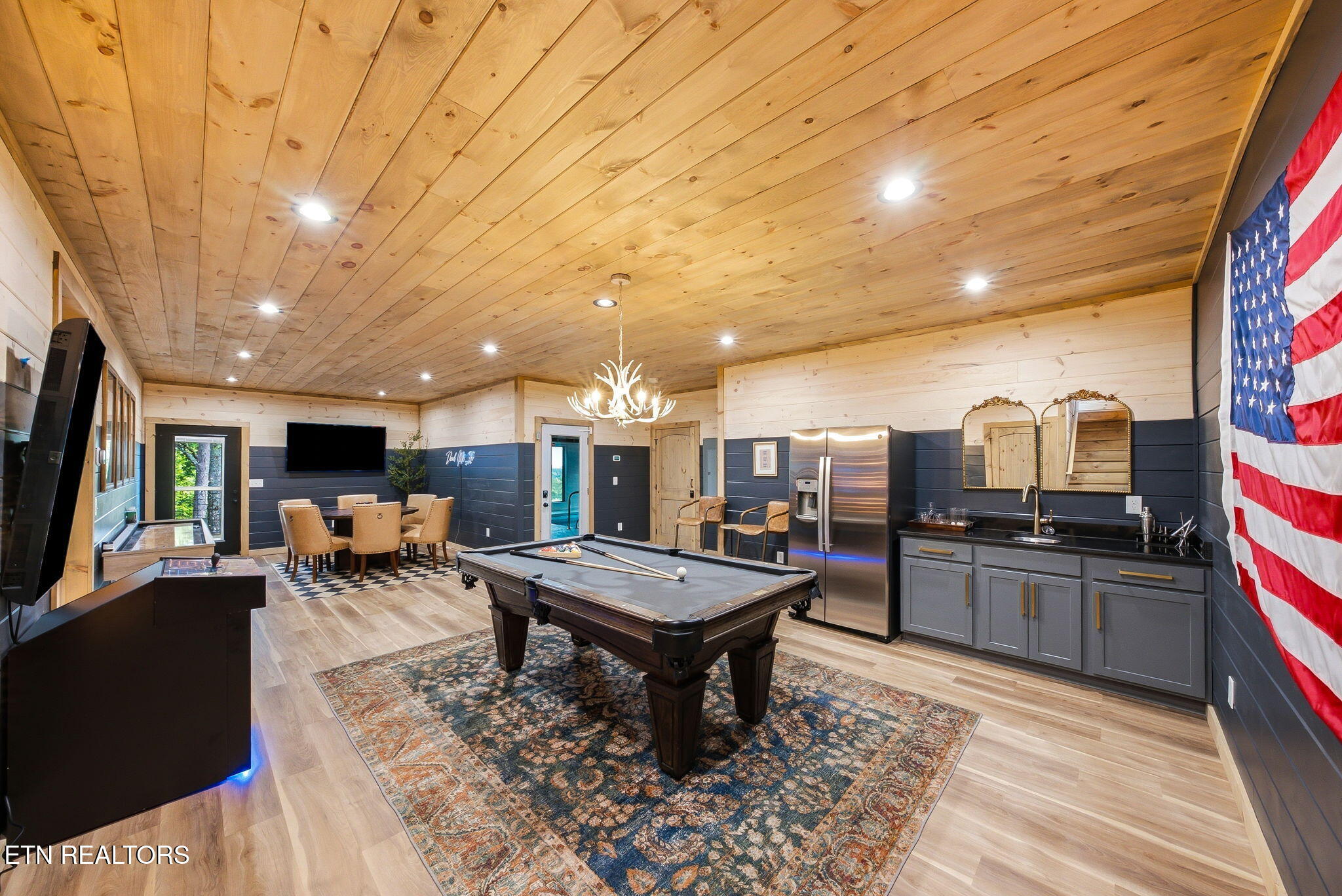 1524 Scenic Woods Way Sevierville TN 37876