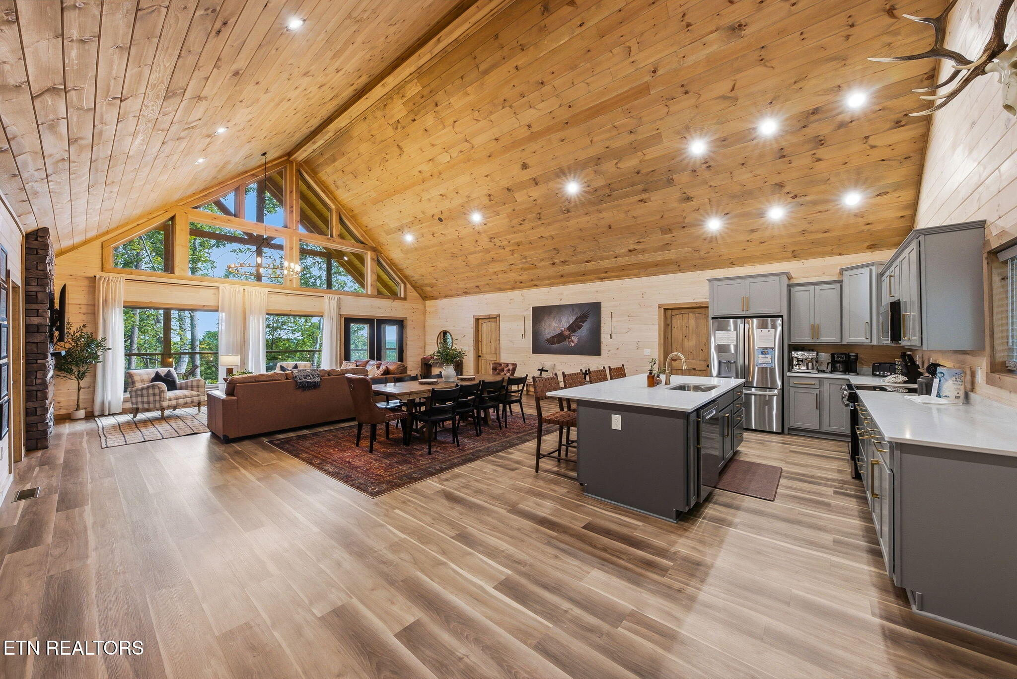 1524 Scenic Woods Way Sevierville TN 37876