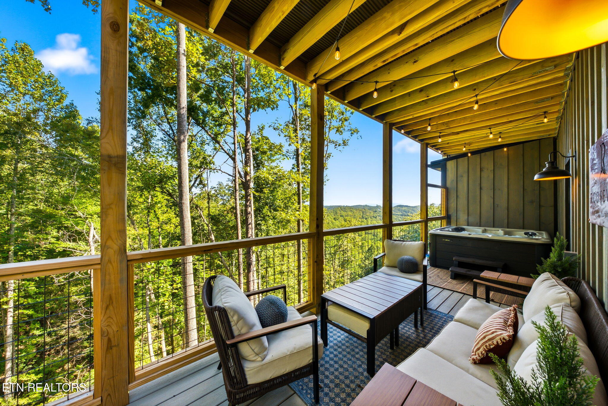 1524 Scenic Woods Way Sevierville TN 37876