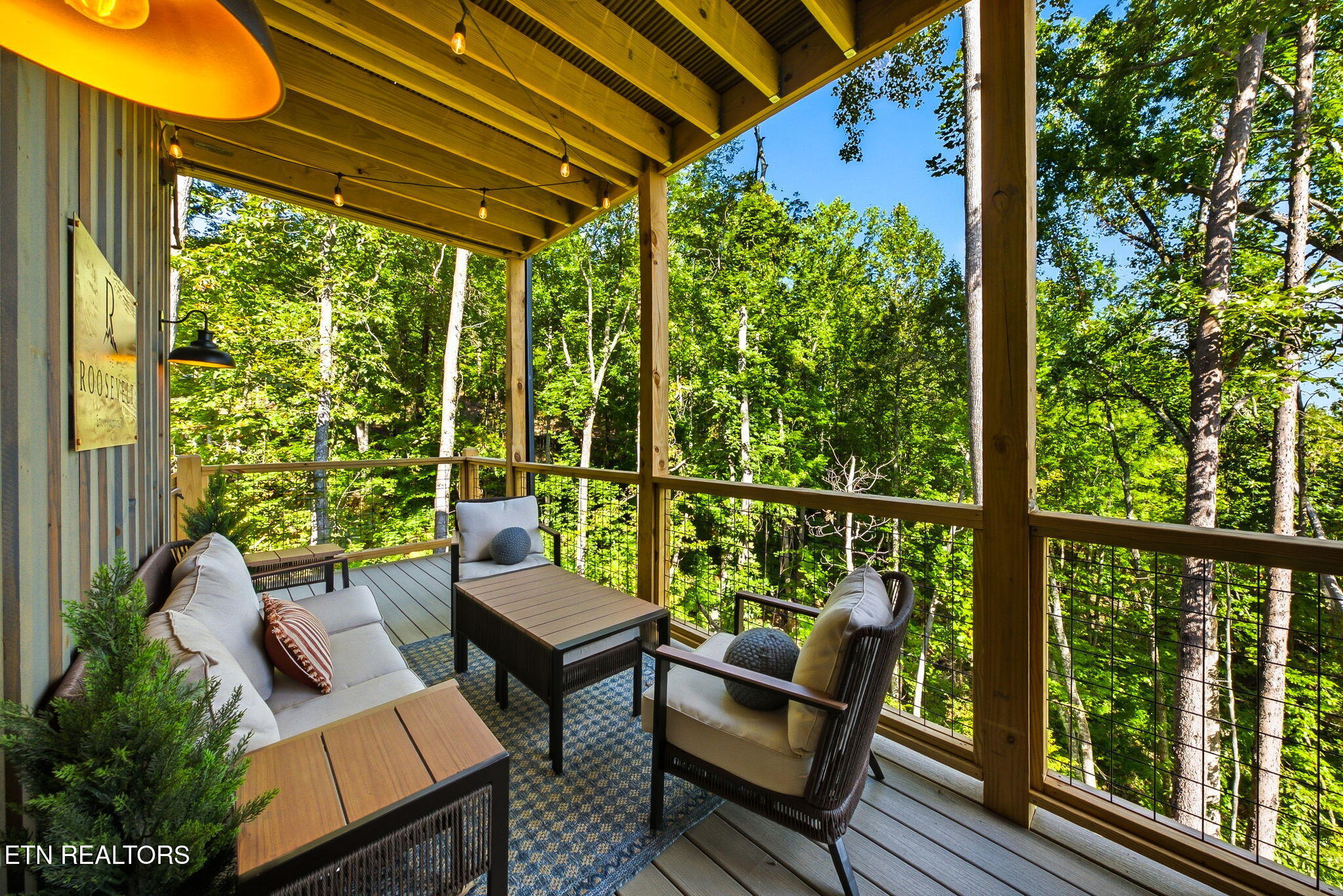 1524 Scenic Woods Way Sevierville TN 37876