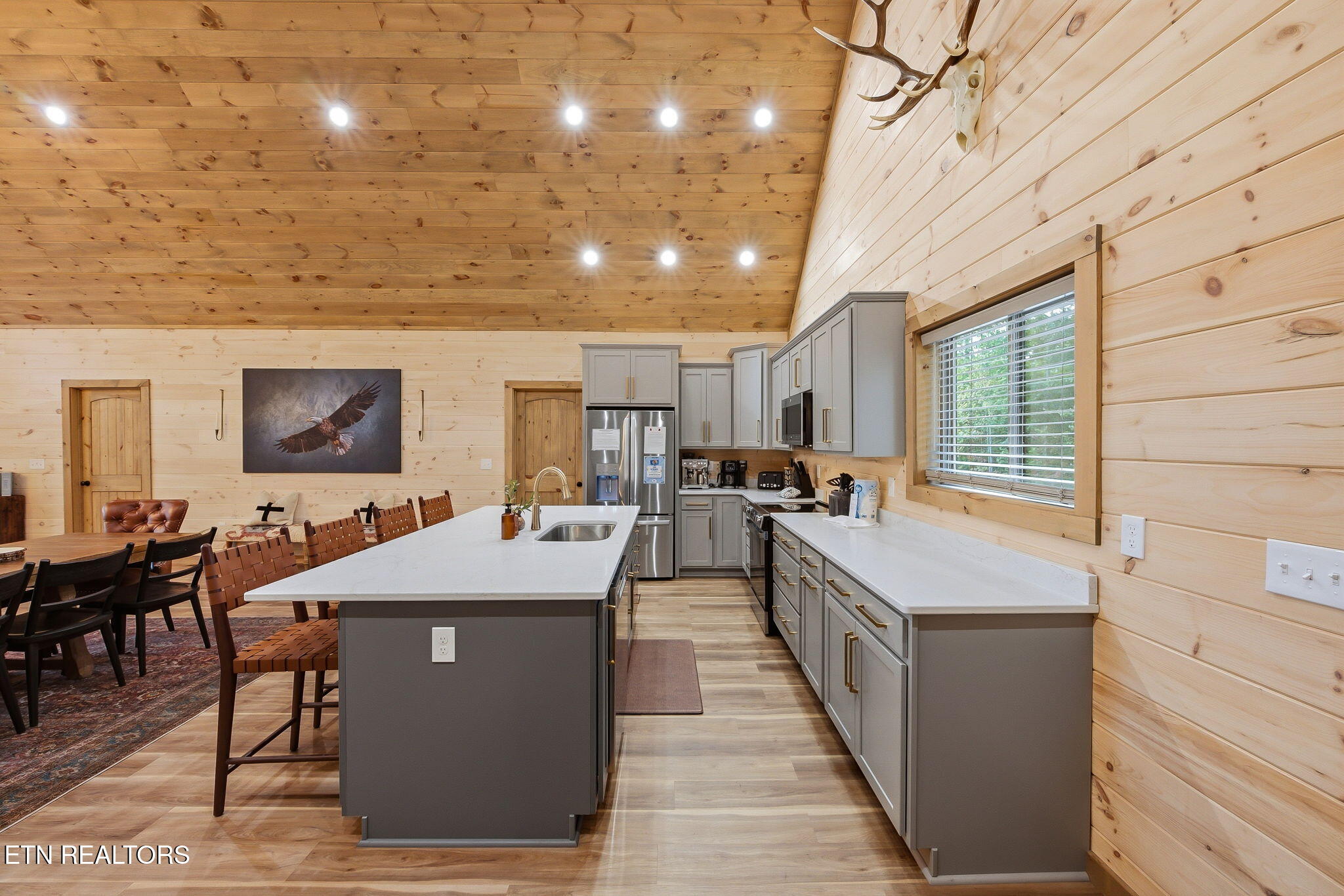 1524 Scenic Woods Way Sevierville TN 37876