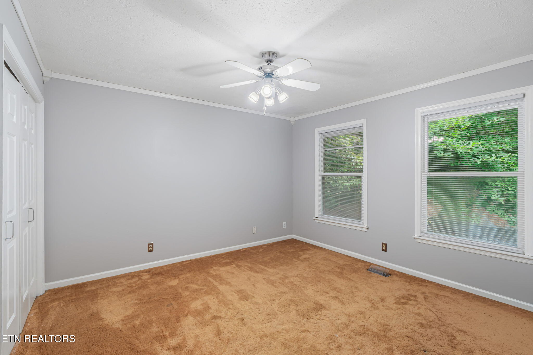 1130 W Outer Drive Oak Ridge TN 37830