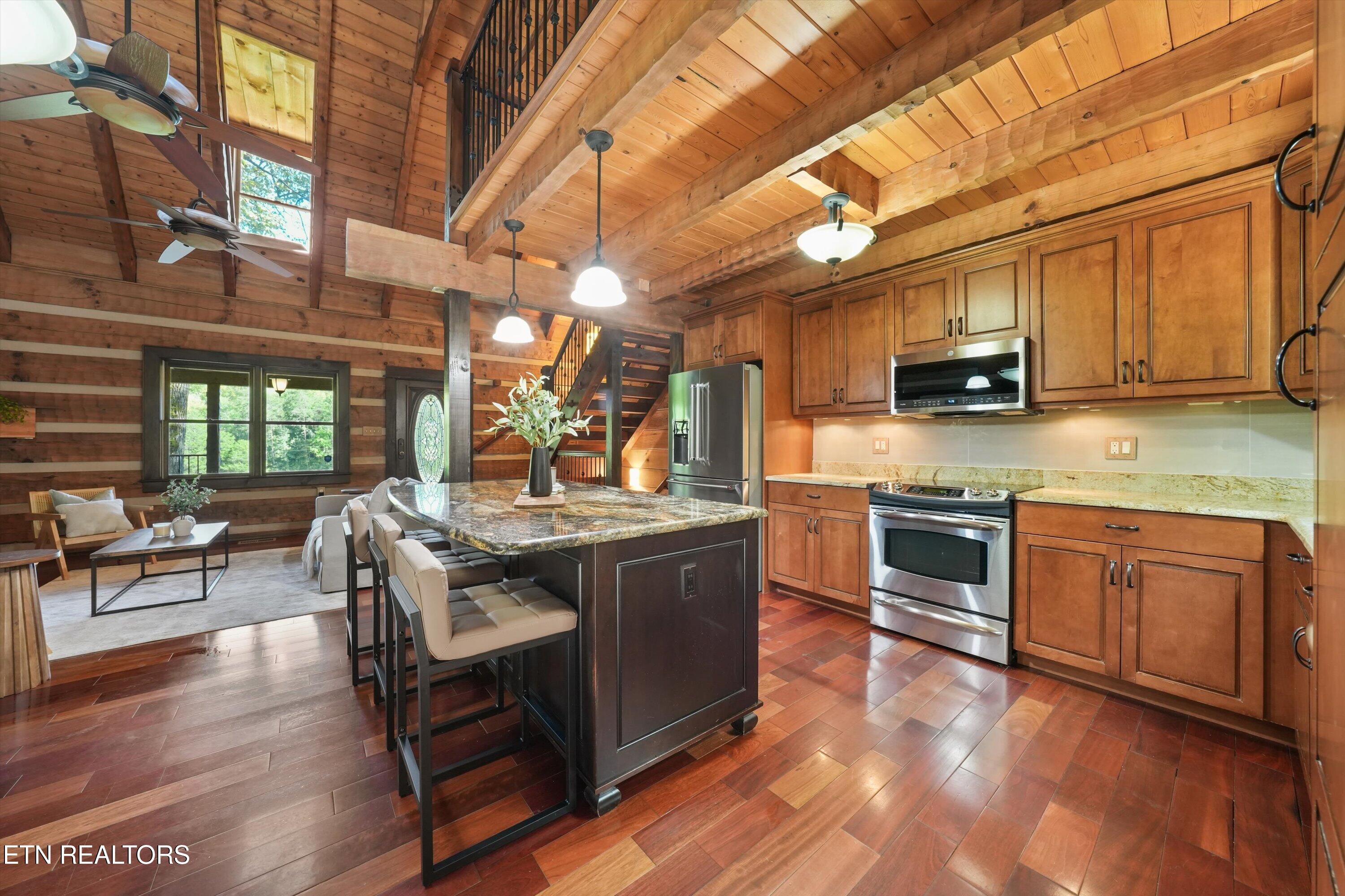 144 Center Valley Road Clinton TN 37716