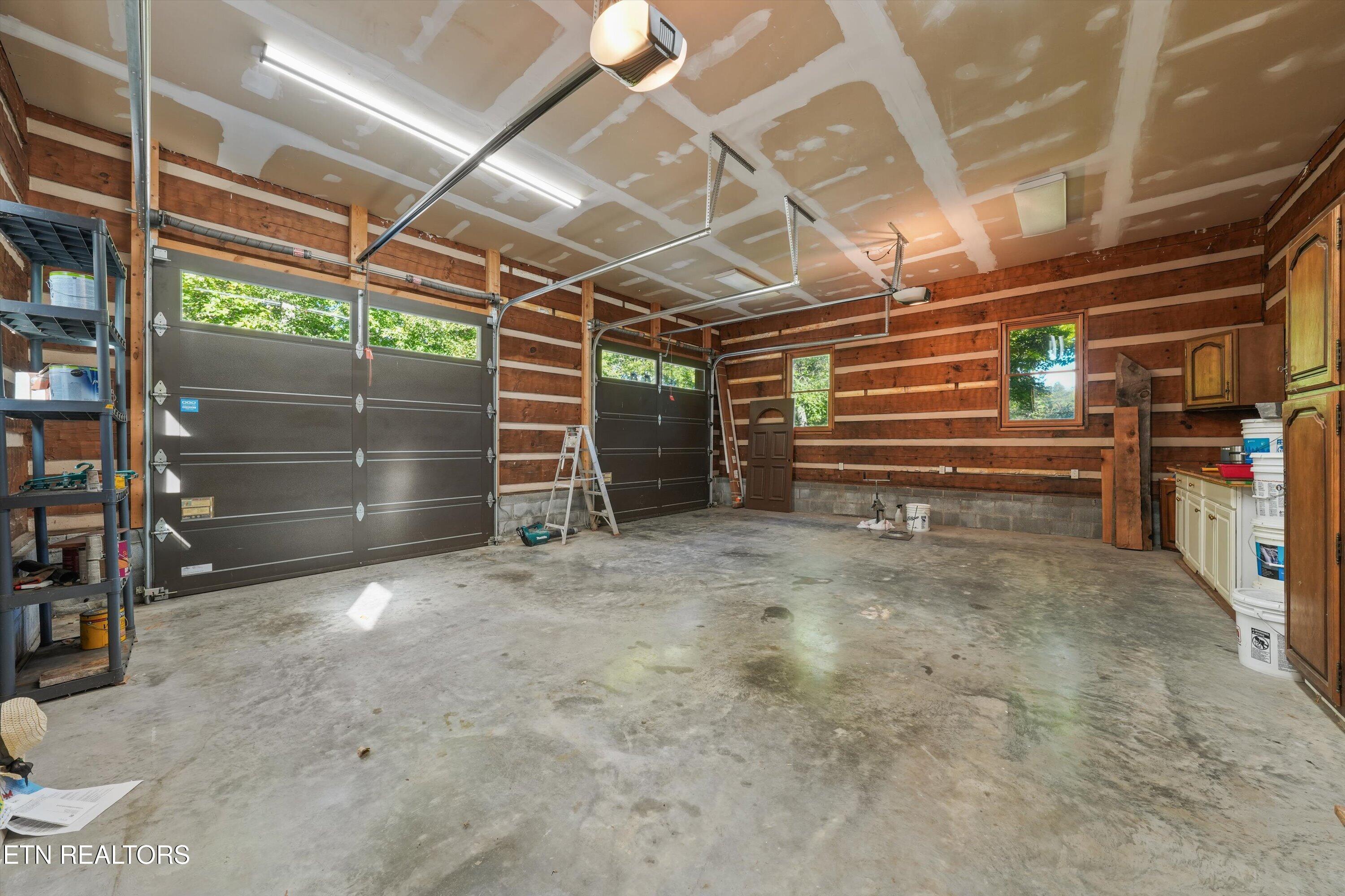 144 Center Valley Road Clinton TN 37716