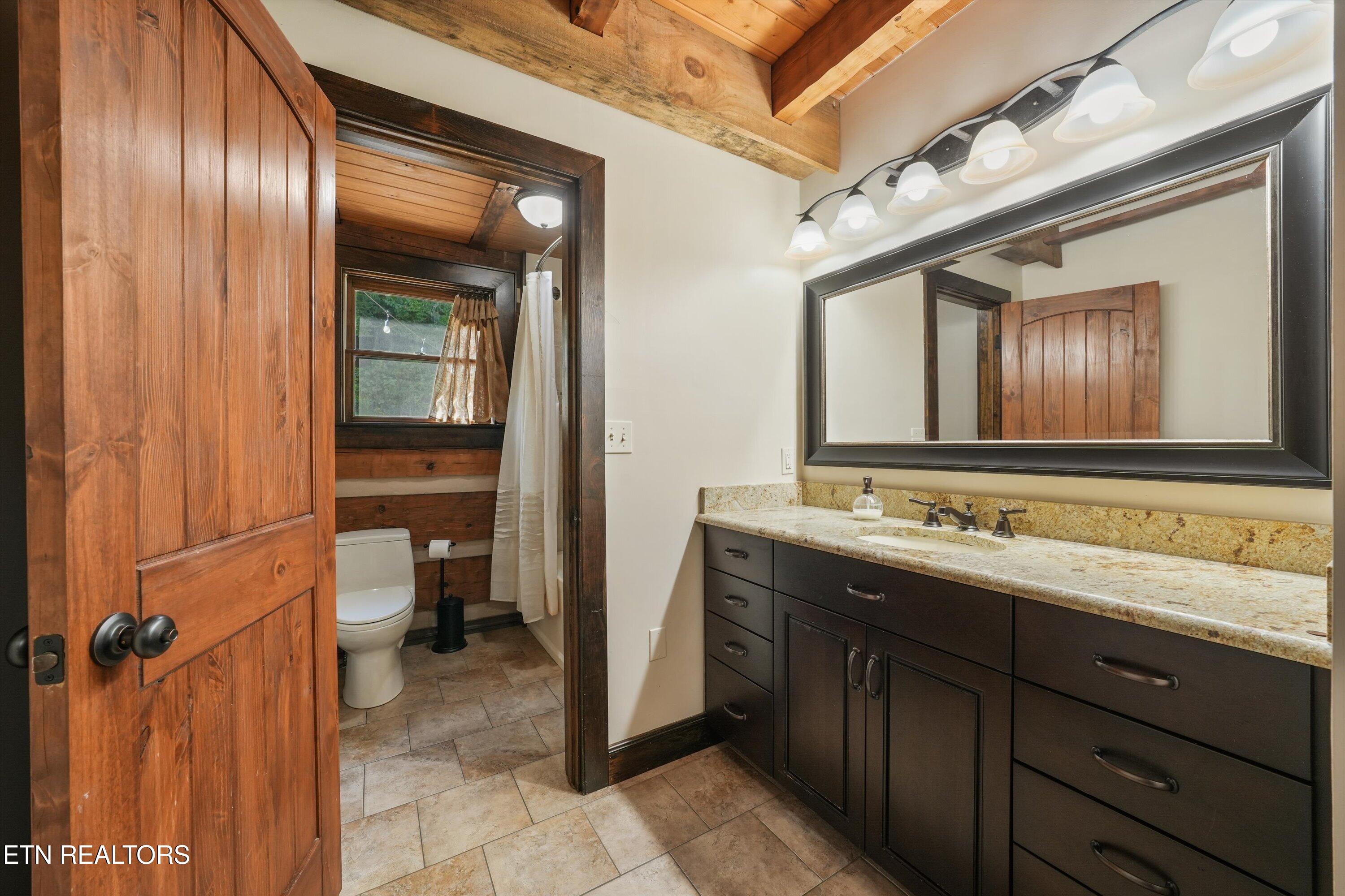 144 Center Valley Road Clinton TN 37716