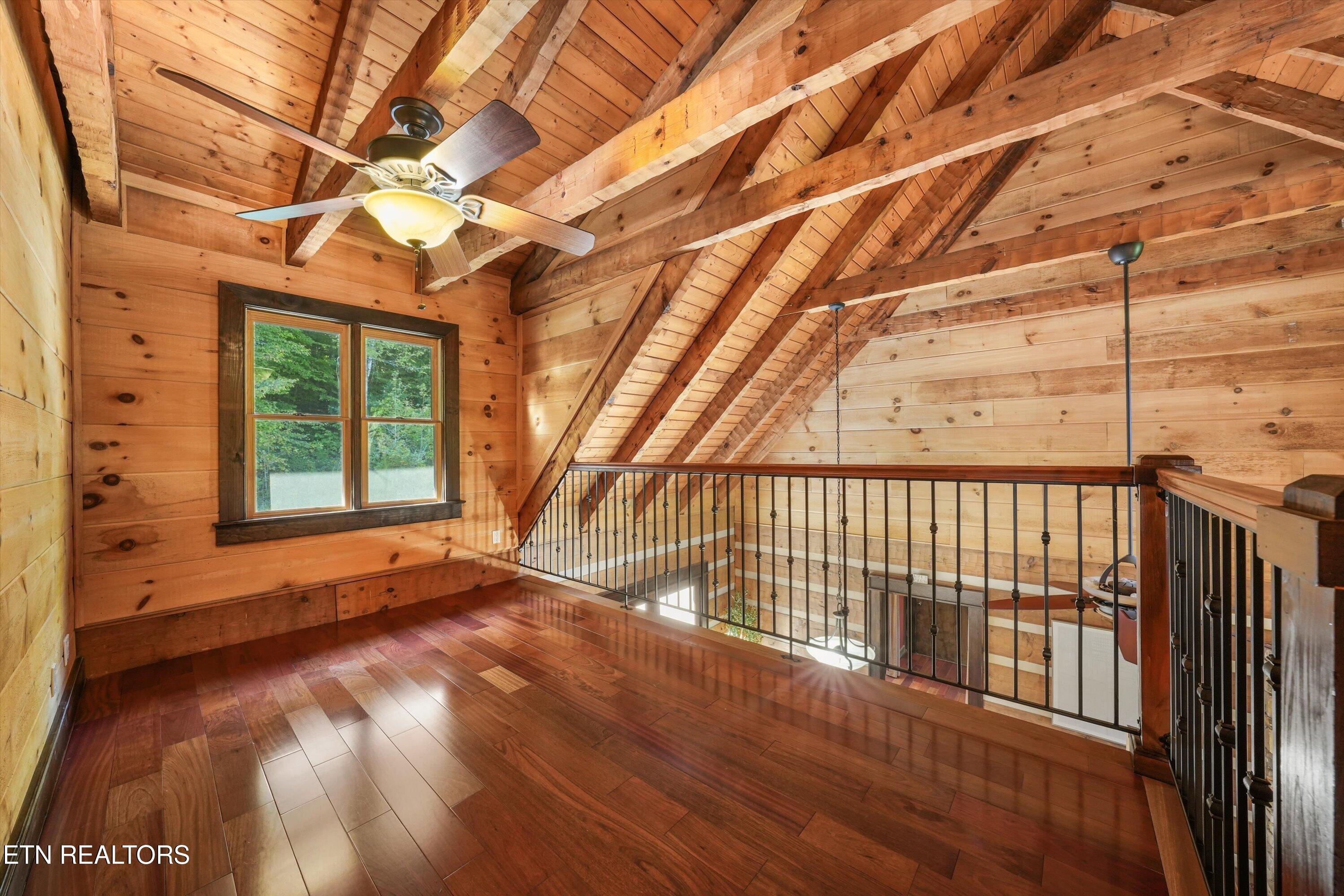 144 Center Valley Road Clinton TN 37716