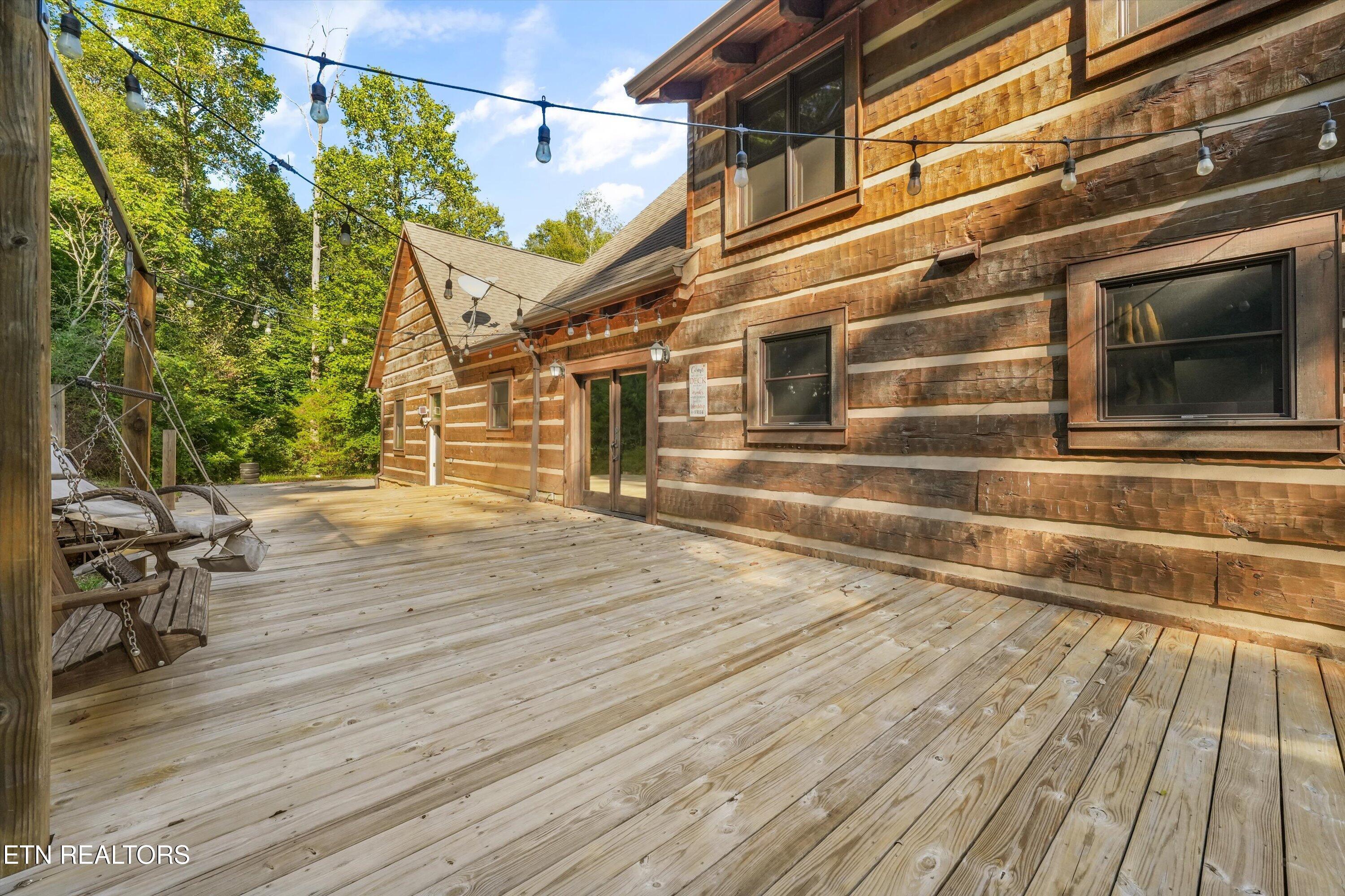 144 Center Valley Road Clinton TN 37716