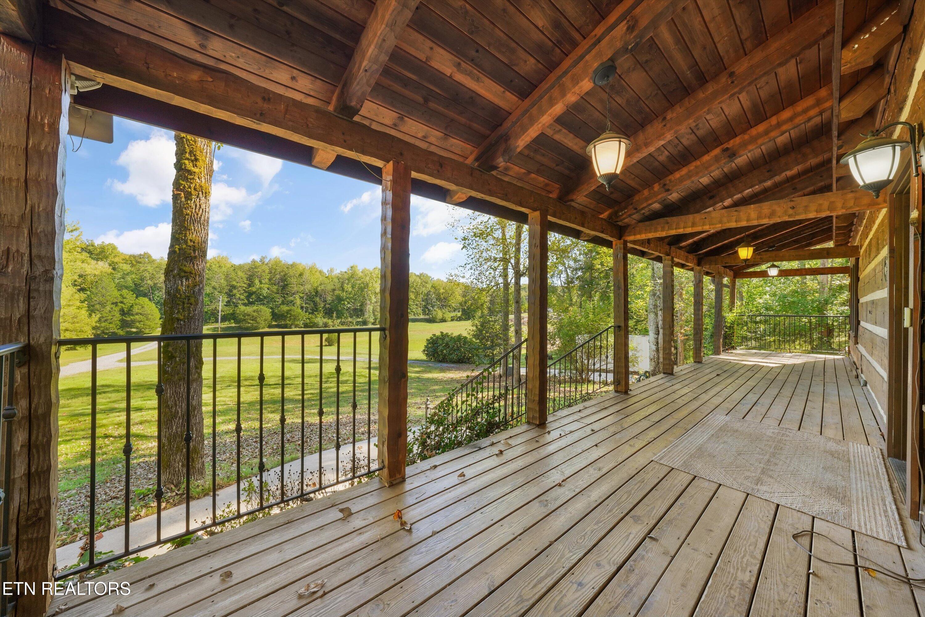 144 Center Valley Road Clinton TN 37716